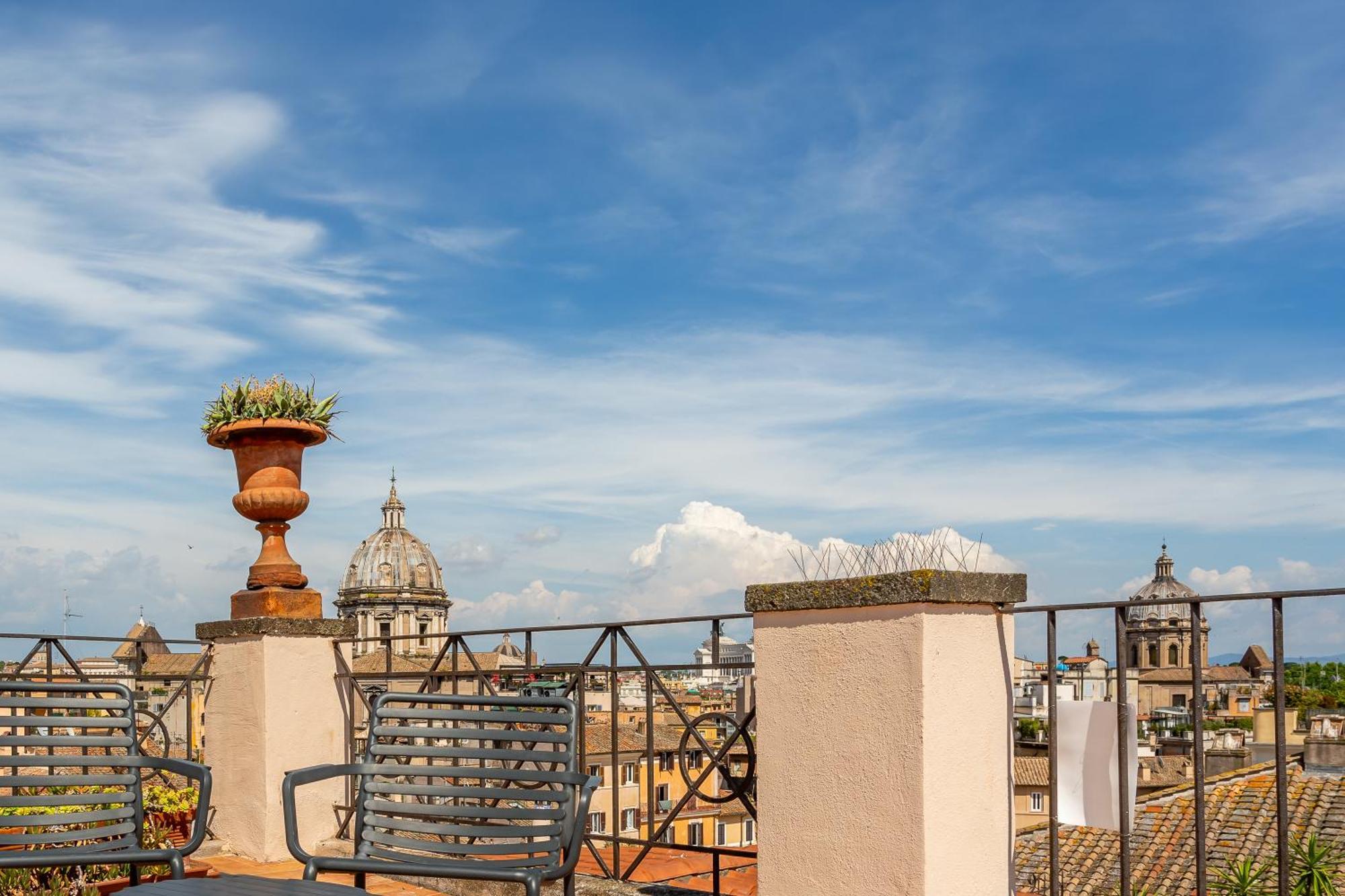 Iflat Campo De' Fiori Panoramic Penthouse Roma