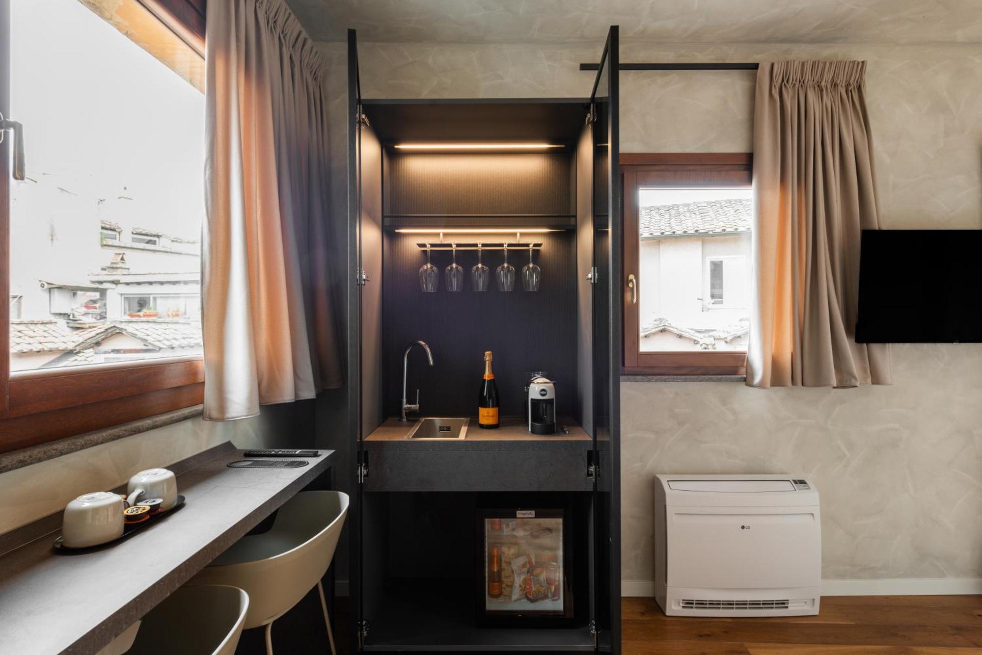Residenza Leutari Affittacamere *