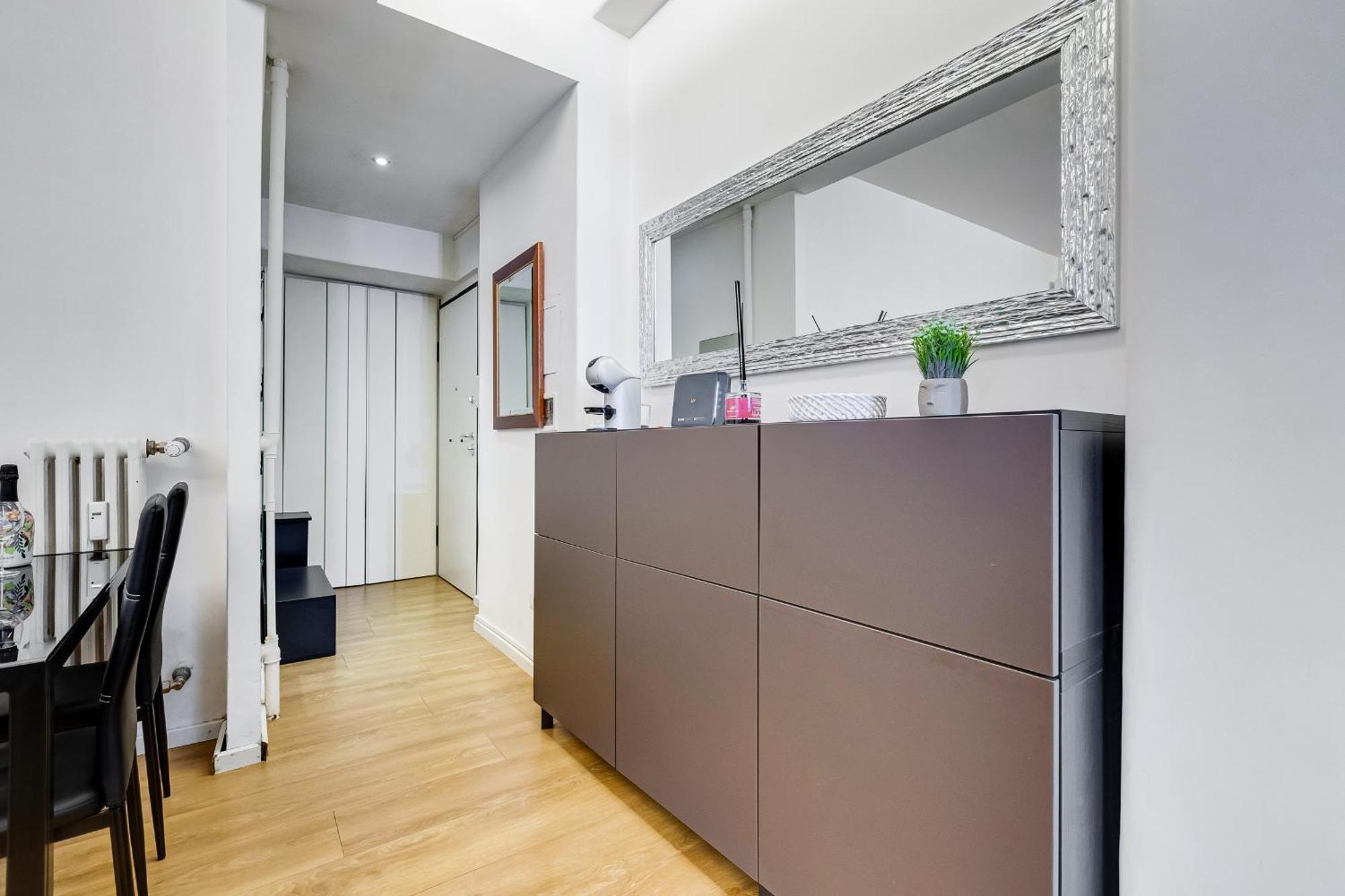 Vivilo Collection - Statonia Design Apartment