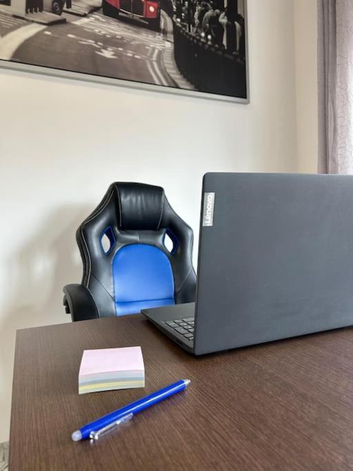Prella House 50 Mt Da Metro B Jonio * Roma