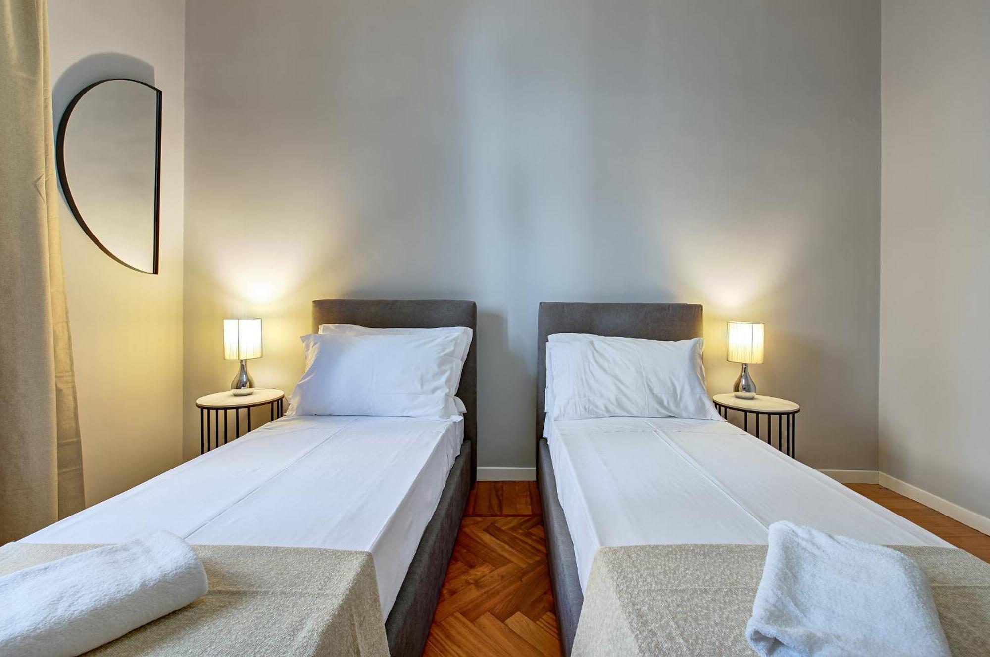 Irex Shining Near Colosseo Apartment Rom