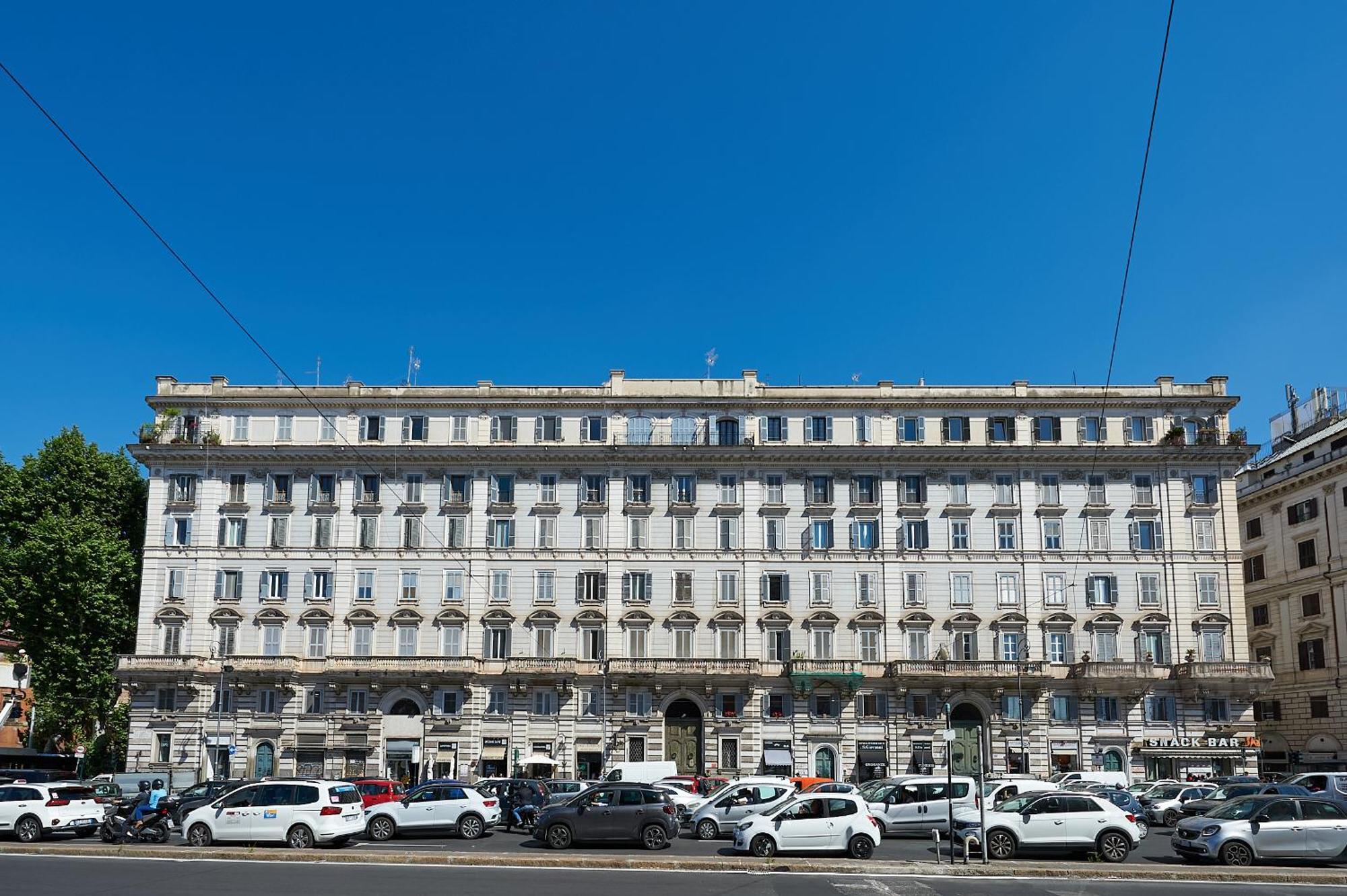 Irex Shining Near Colosseo Apartment *
