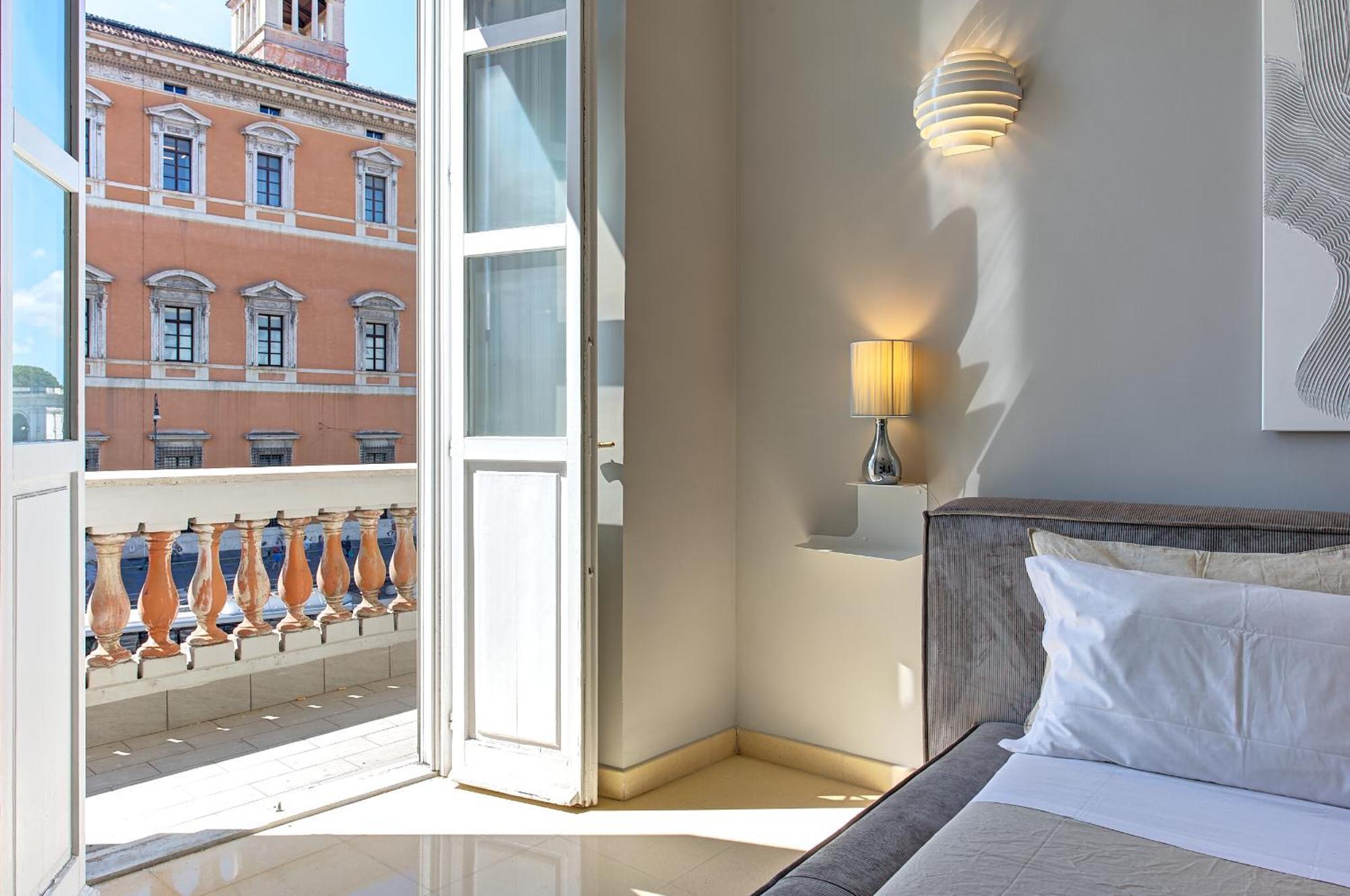 Apartment Irex Shining Near Colosseo Rom