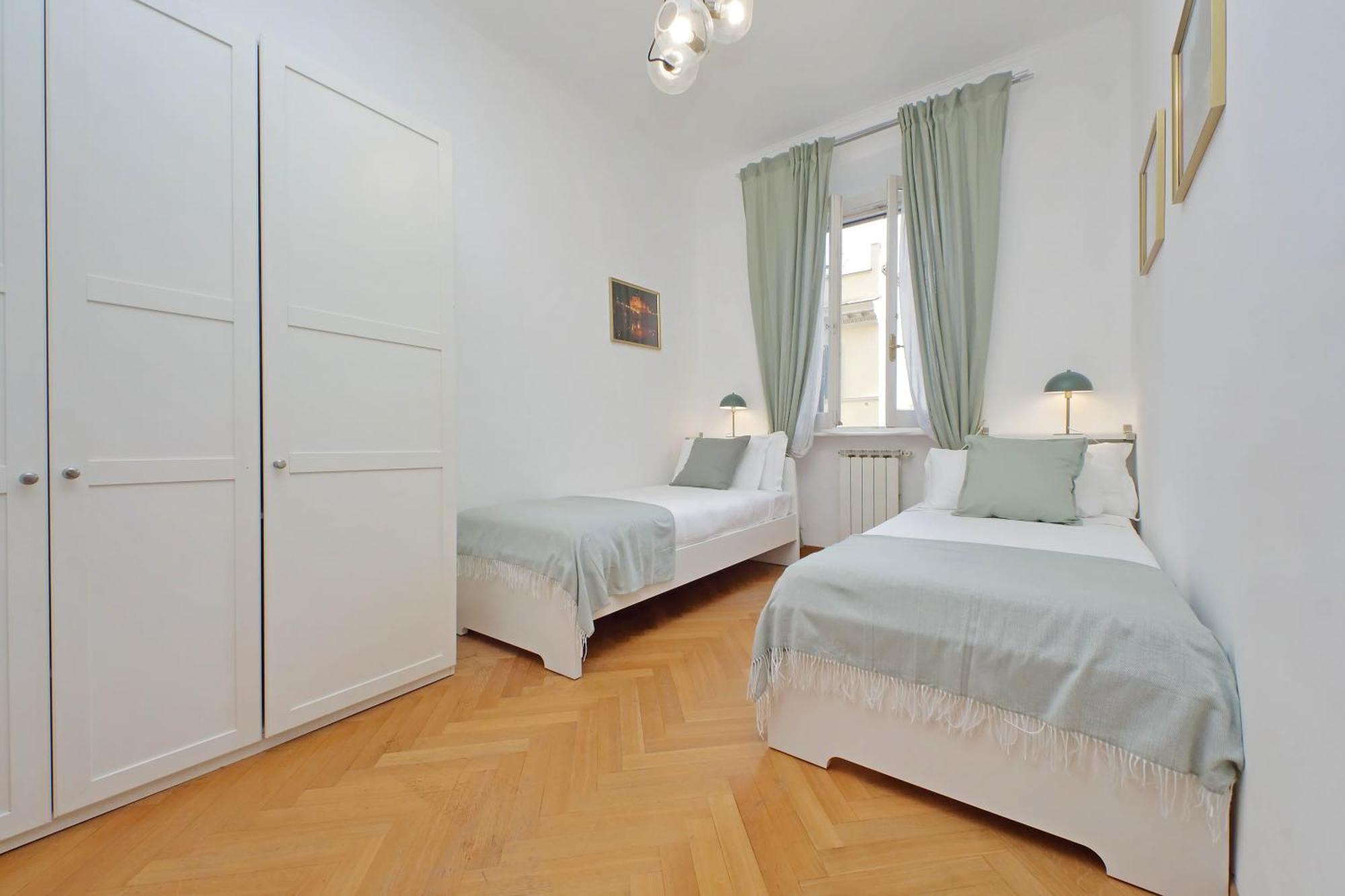 Ych-comfortable 2 Bedrooms Flat Near Colosseum Apartamento Roma
