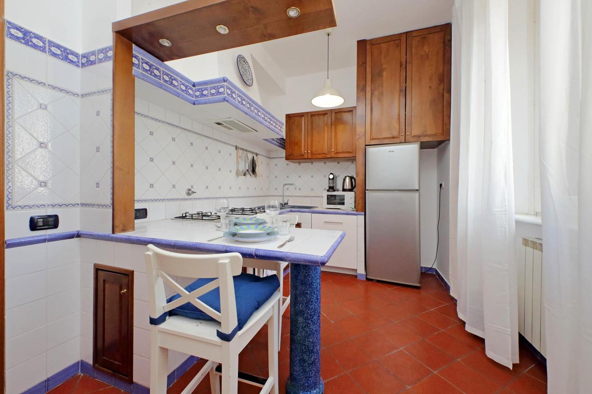 Ych-comfortable 2 Bedrooms Flat Near Colosseum * Roma