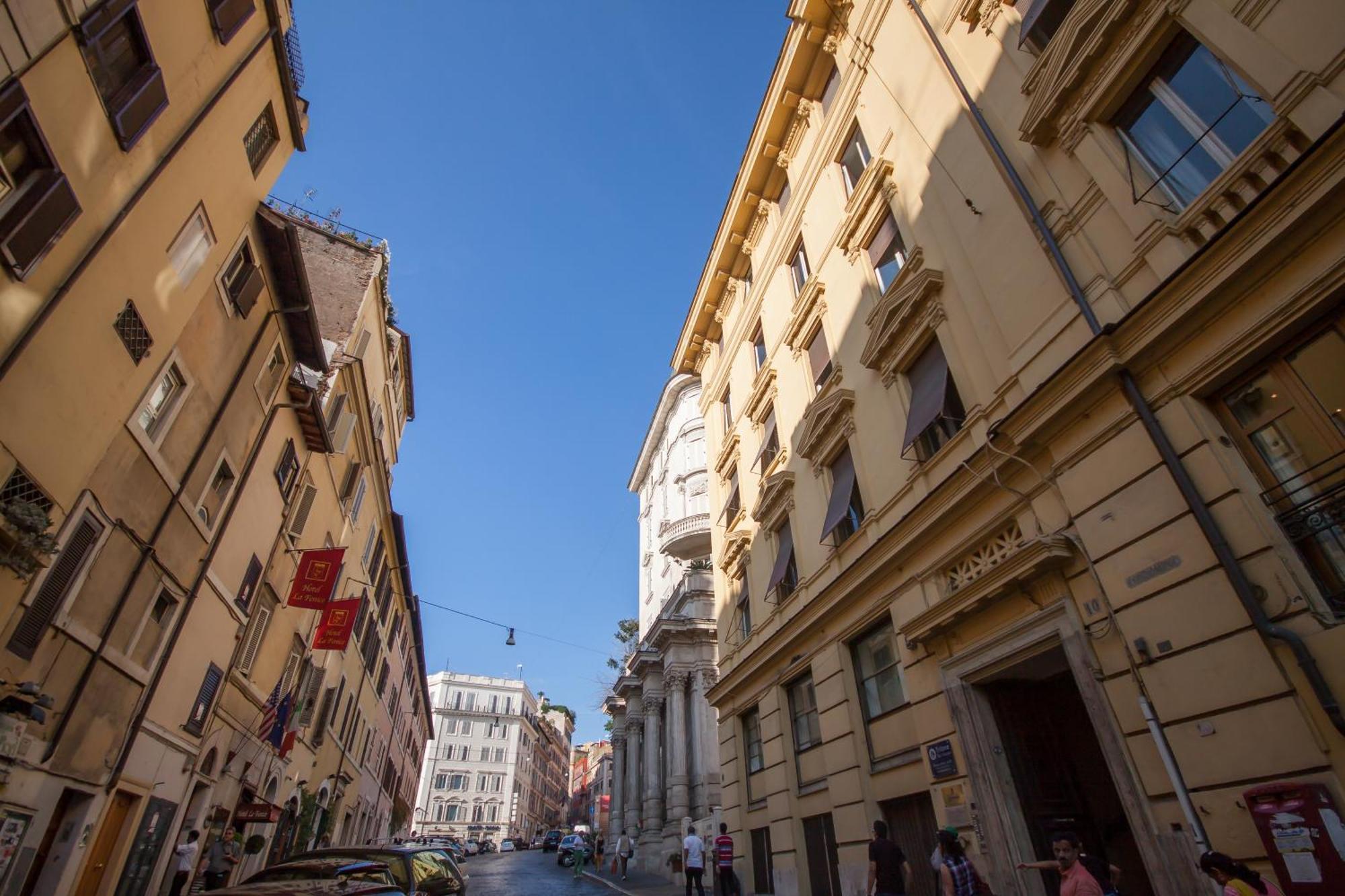 Piazza Di Spagna Comfort 3*