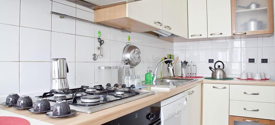 Kamchu Apartments: Ada Roma