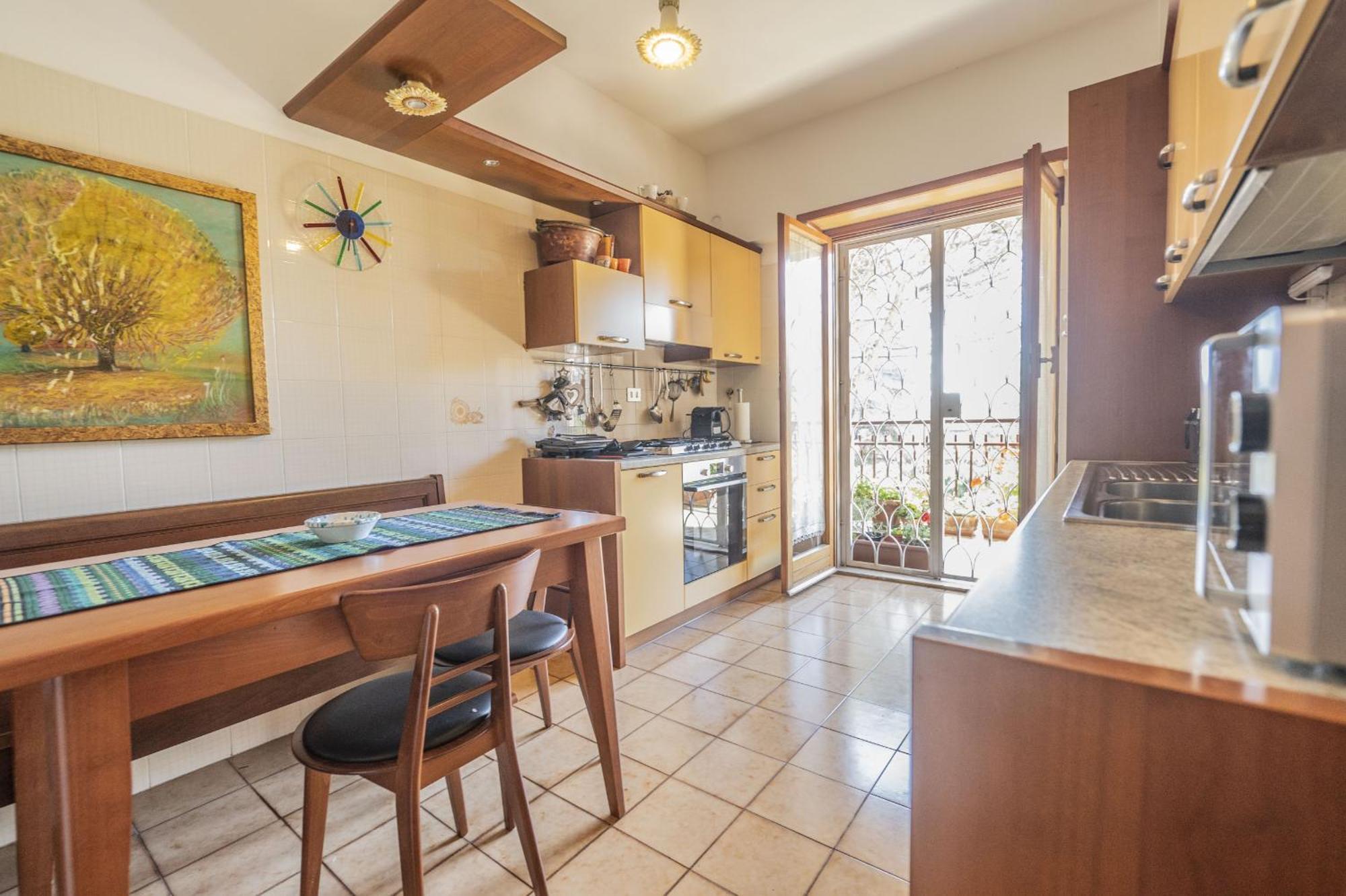 Luminous 2br Family In Residential Area Roma