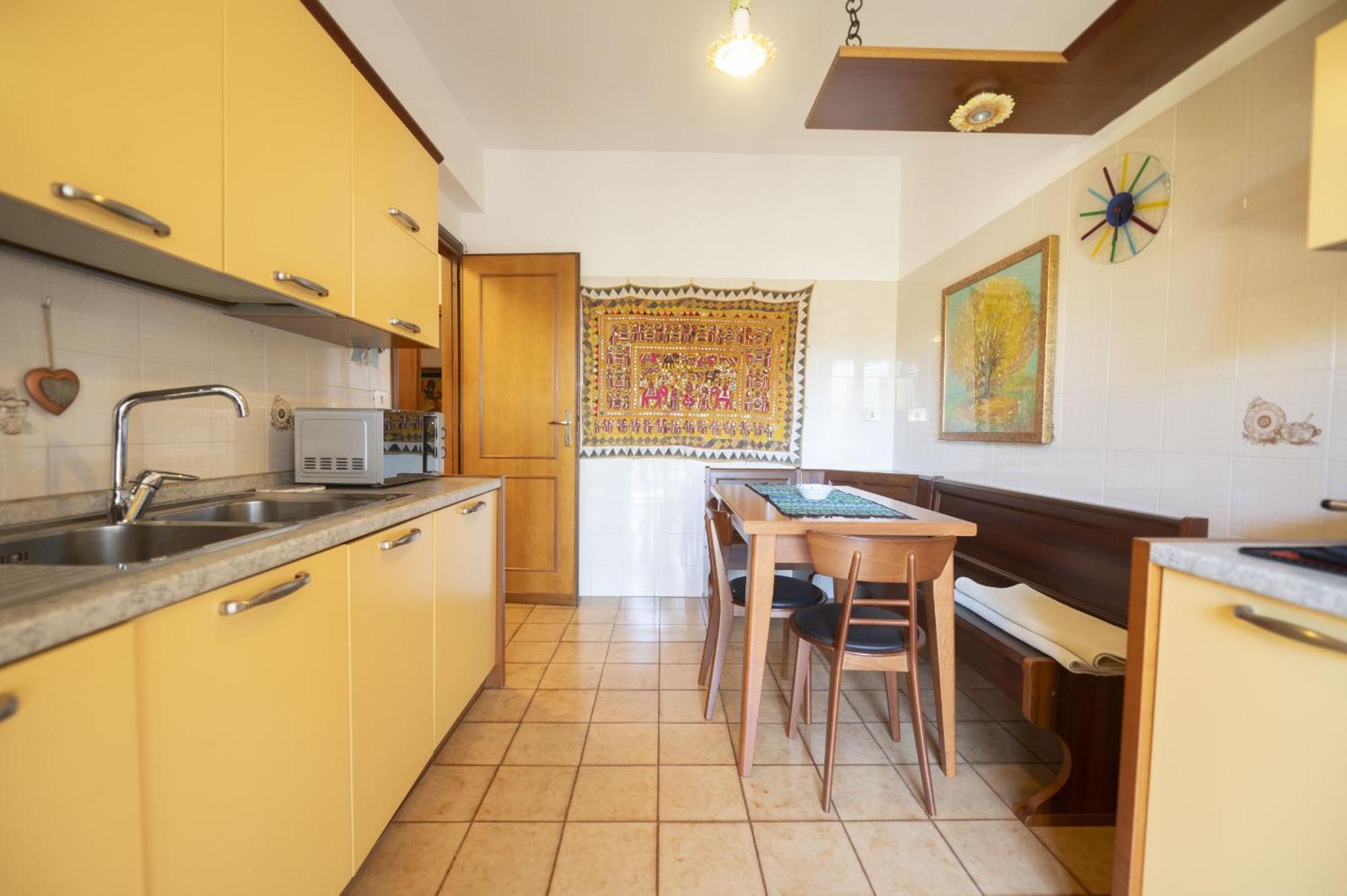 Appartamento Luminous 2br Family In Residential Area