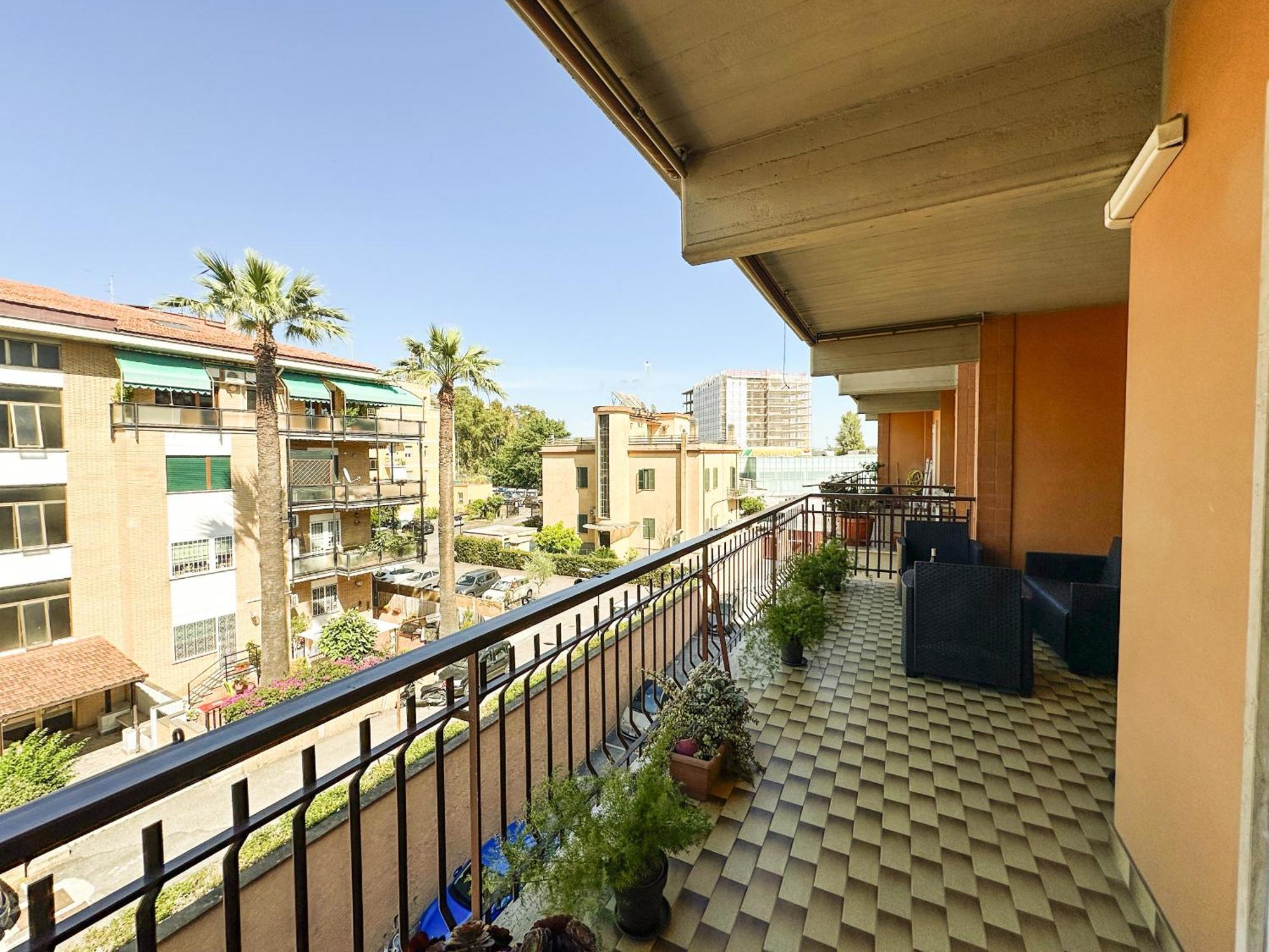 Luminous 2br Family In Residential Area Appartamento Roma