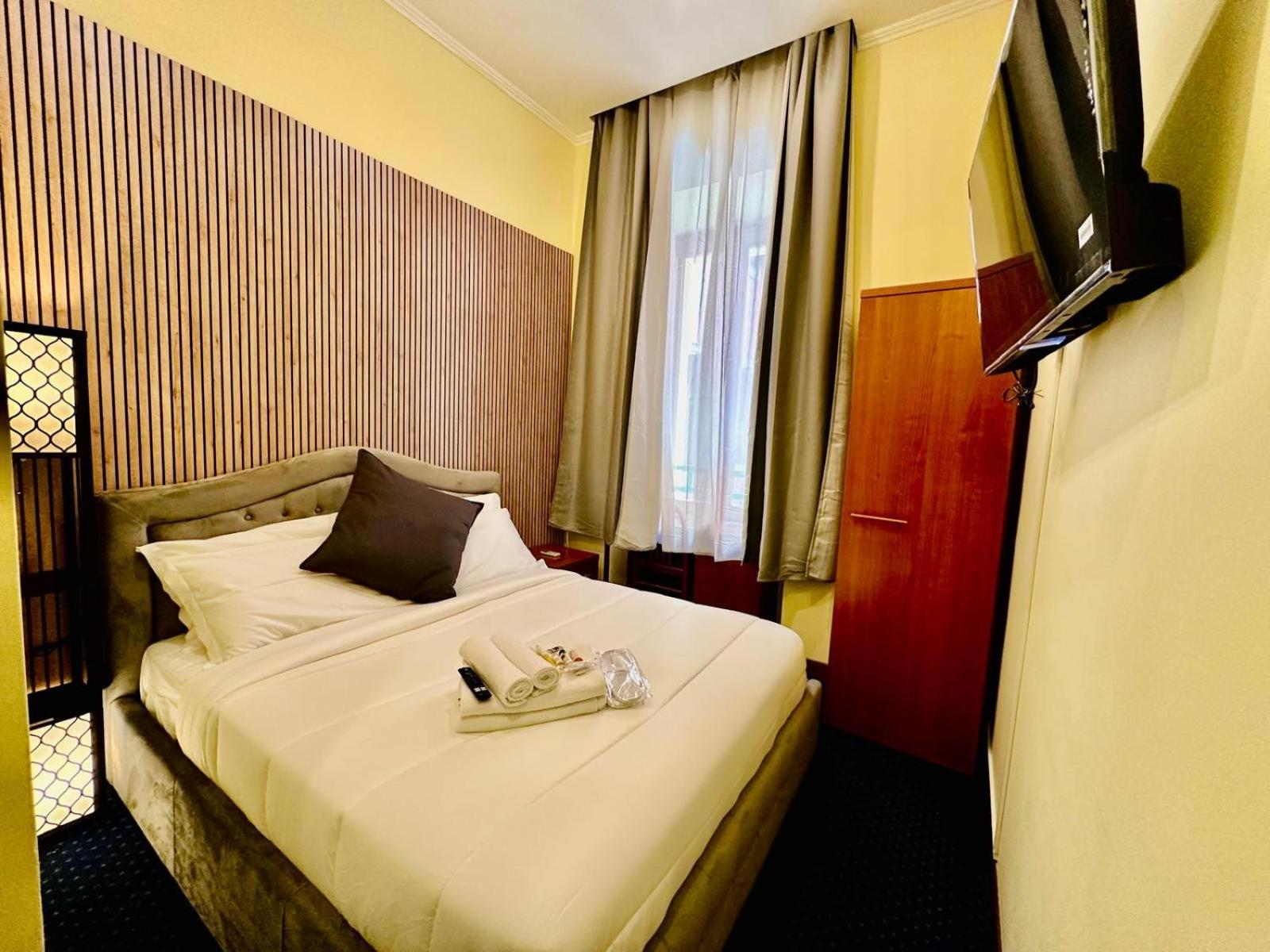 Place Hotell 2*