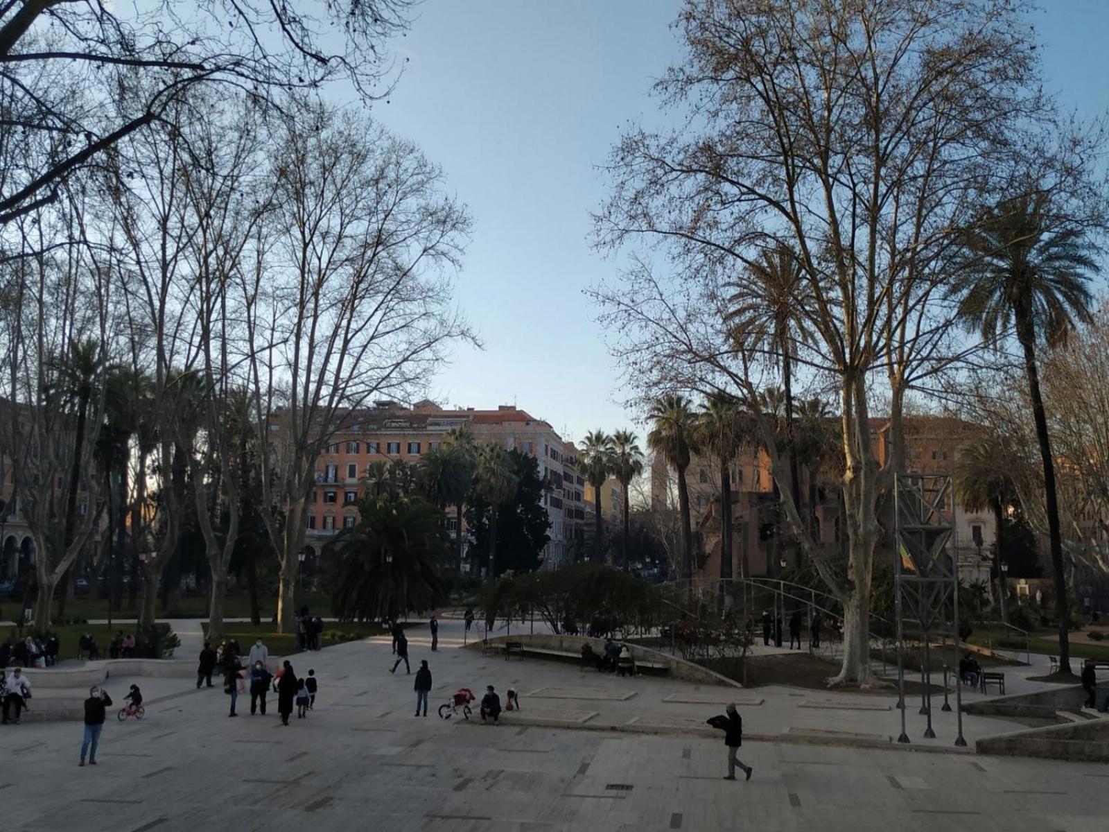 Vittorio Centre * Roma