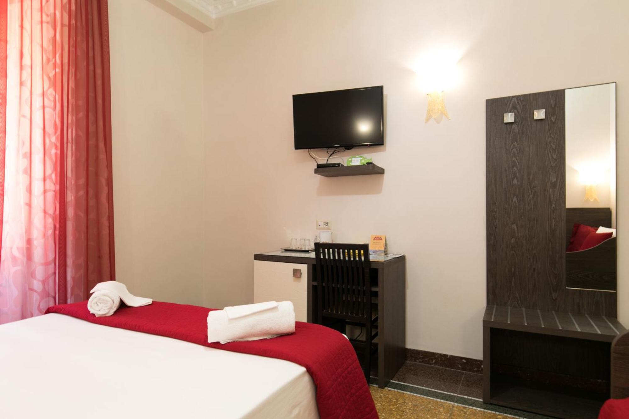 Anthony 47 Roma