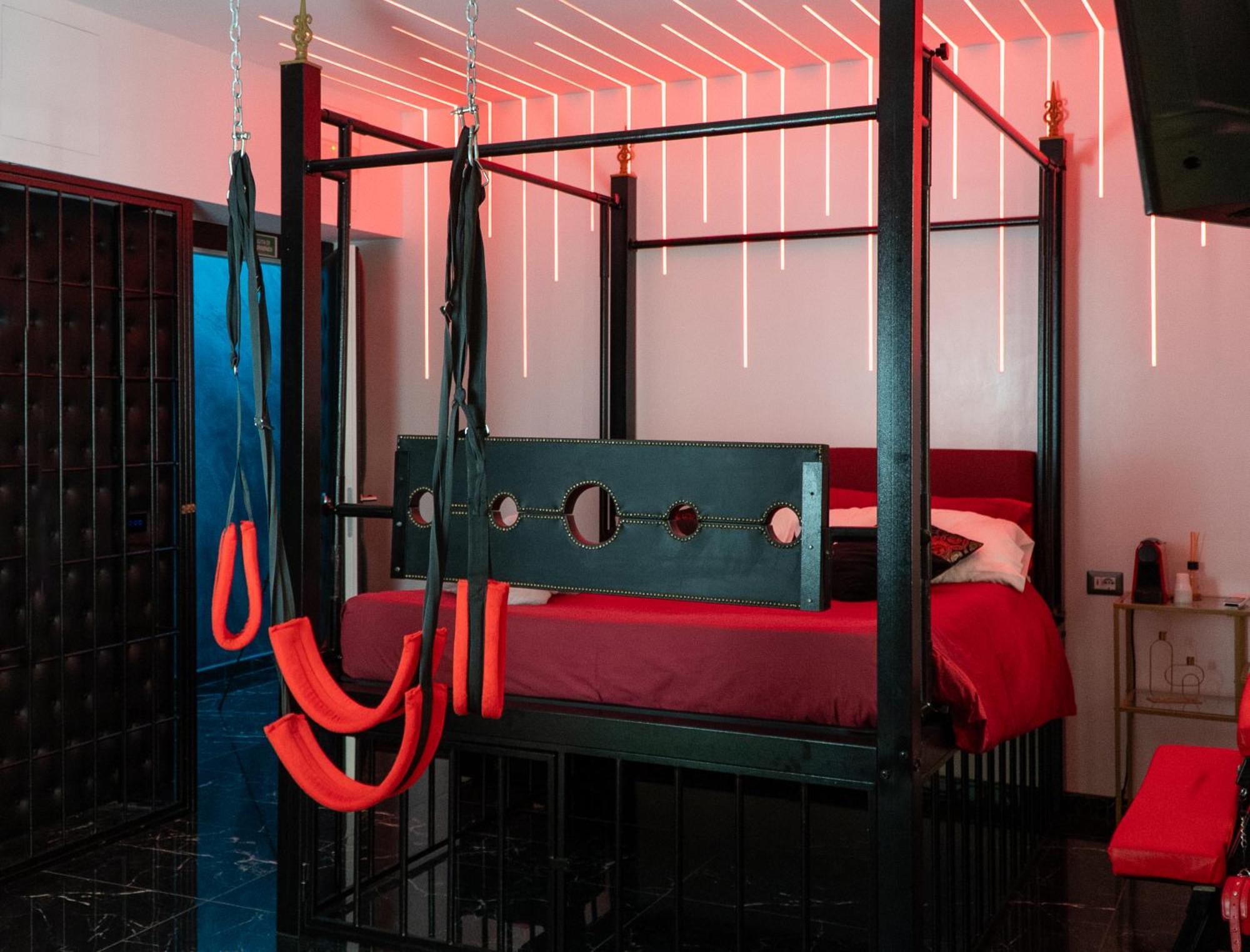 Luxury Bdsm Pensión *