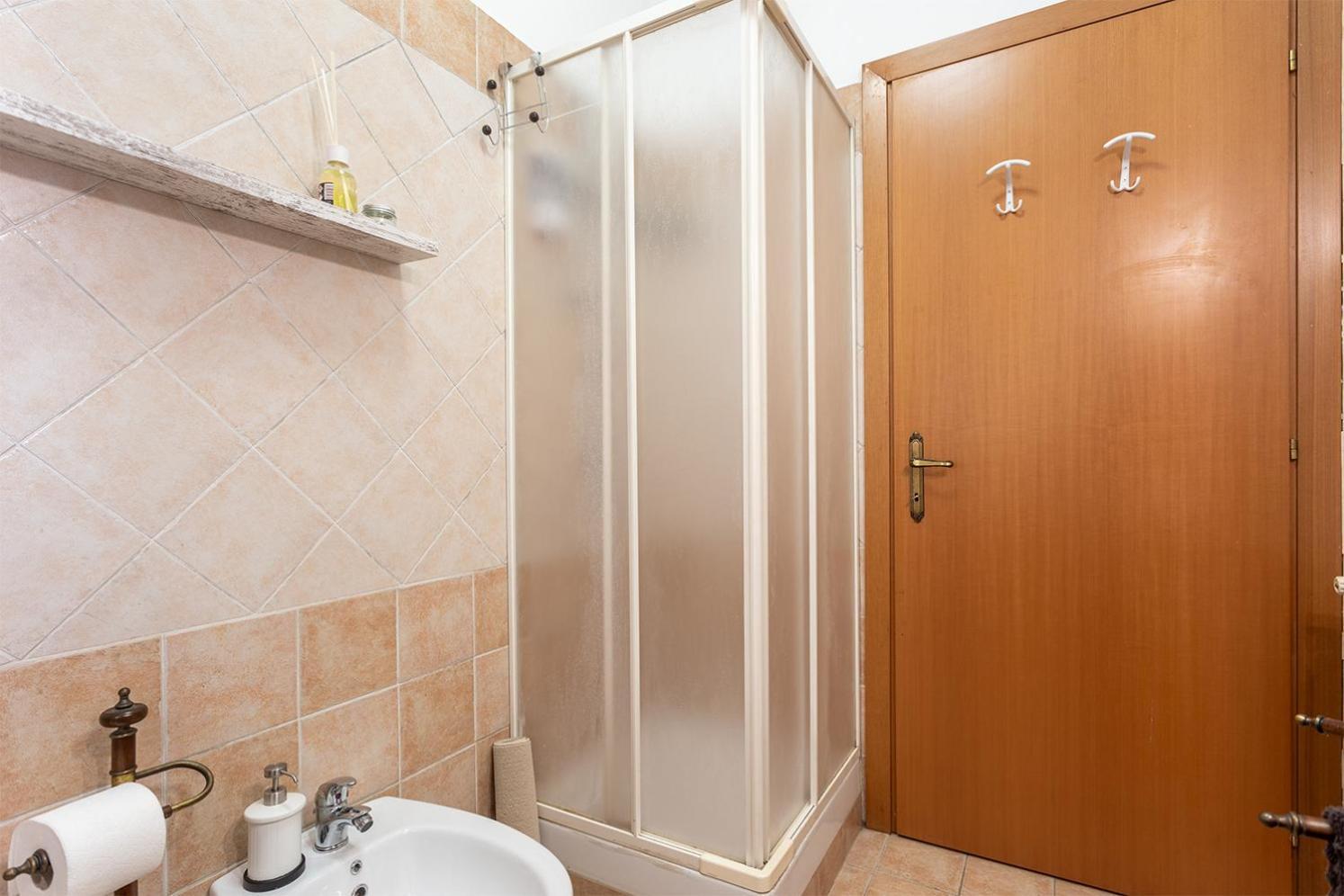 Apartamento Comodo Loft Vicino La Metro Battistini Con Garage *