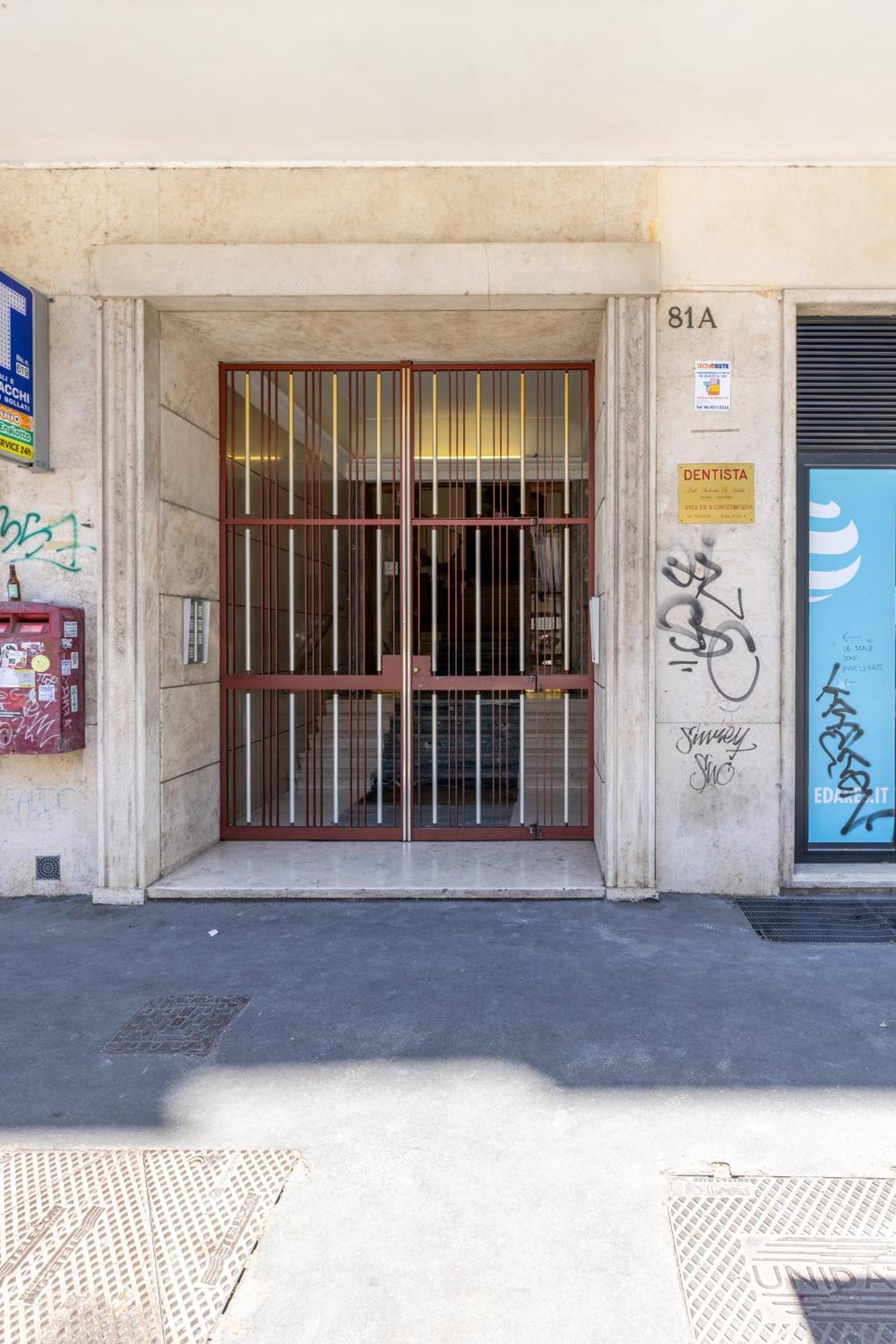 Appartamento Casa Preziosa In Metro Piramide