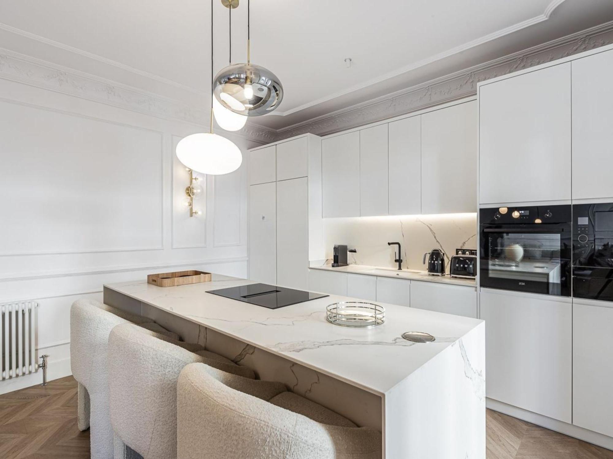 Exclusive Aristocrat Style Apartment Rome