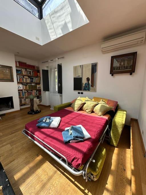 Nuovo Loft A Trastevere Con Super Terrazzo * Roma