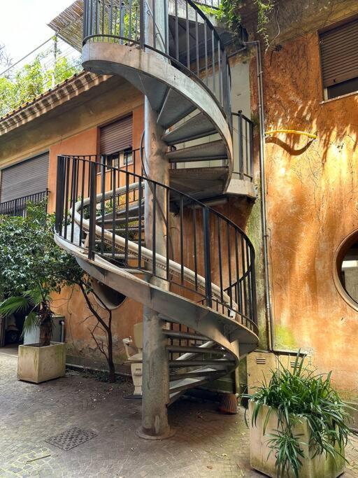 Nuovo Loft A Trastevere Con Super Terrazzo Roma