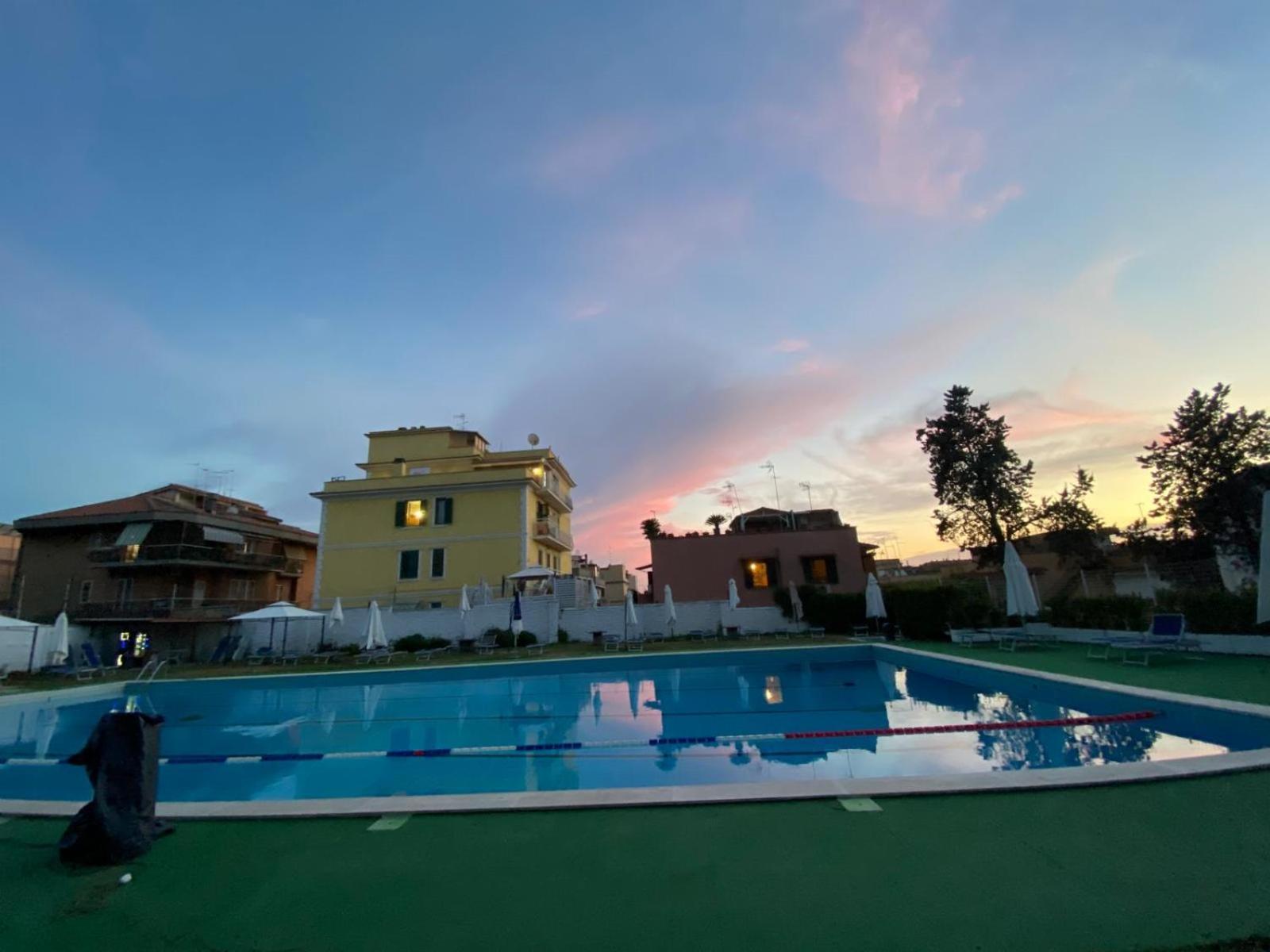 Aurelia Apartahotel