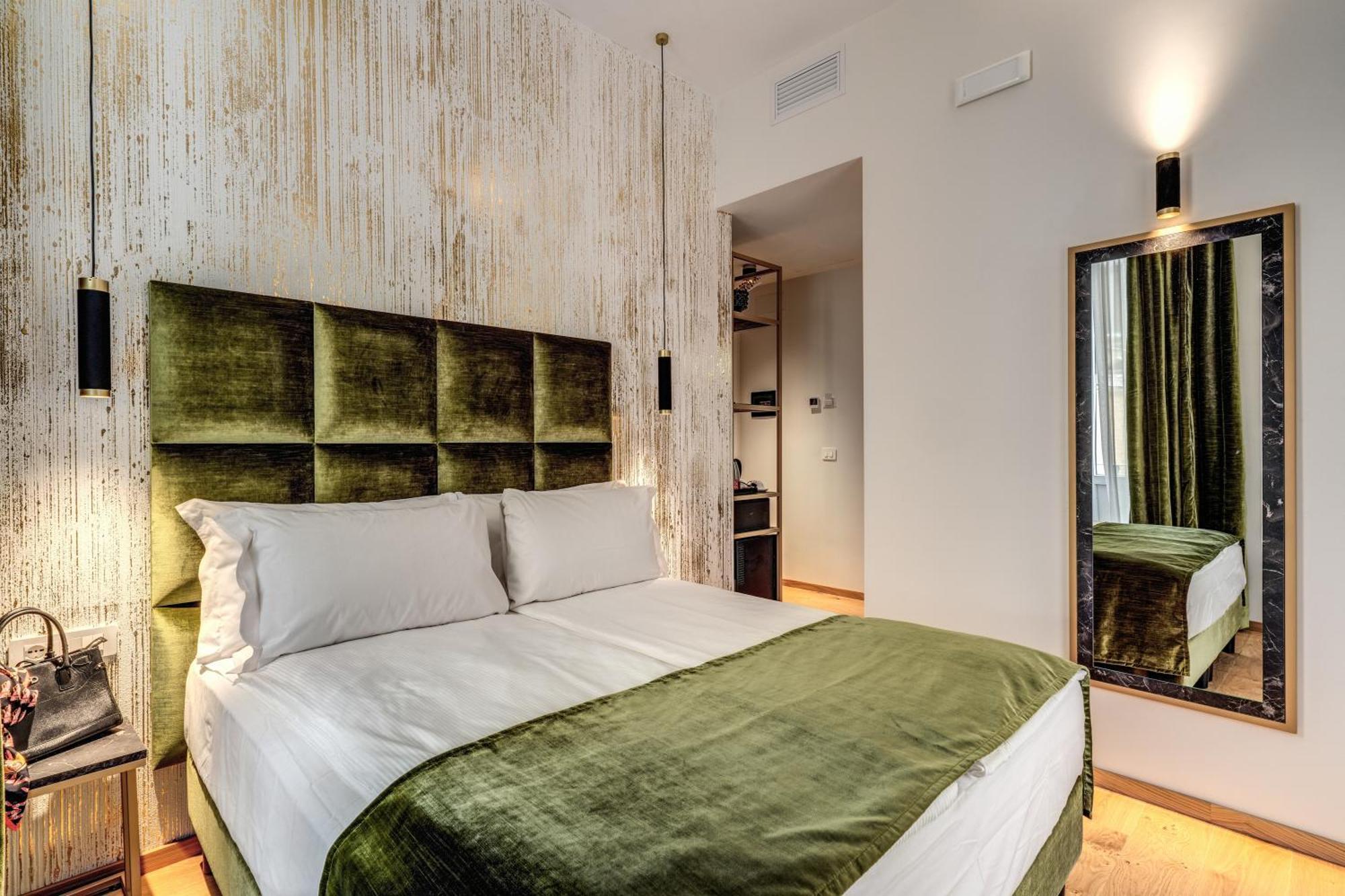 Goldoni 47 3* Rome