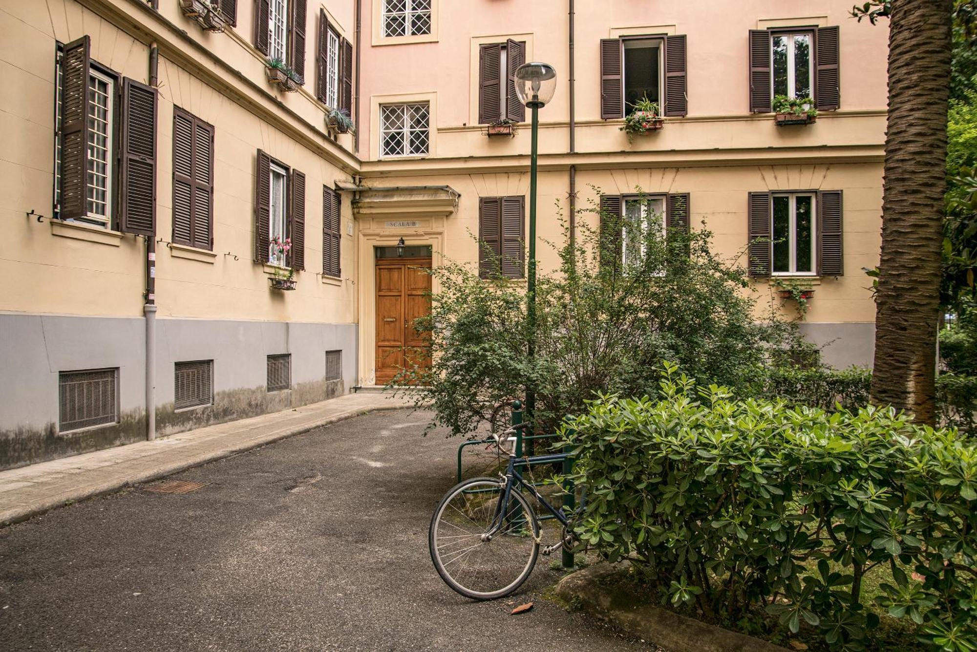 Esa Flaminio Roma