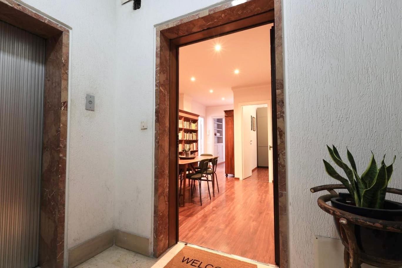 Apartment Flaminia Design Rom