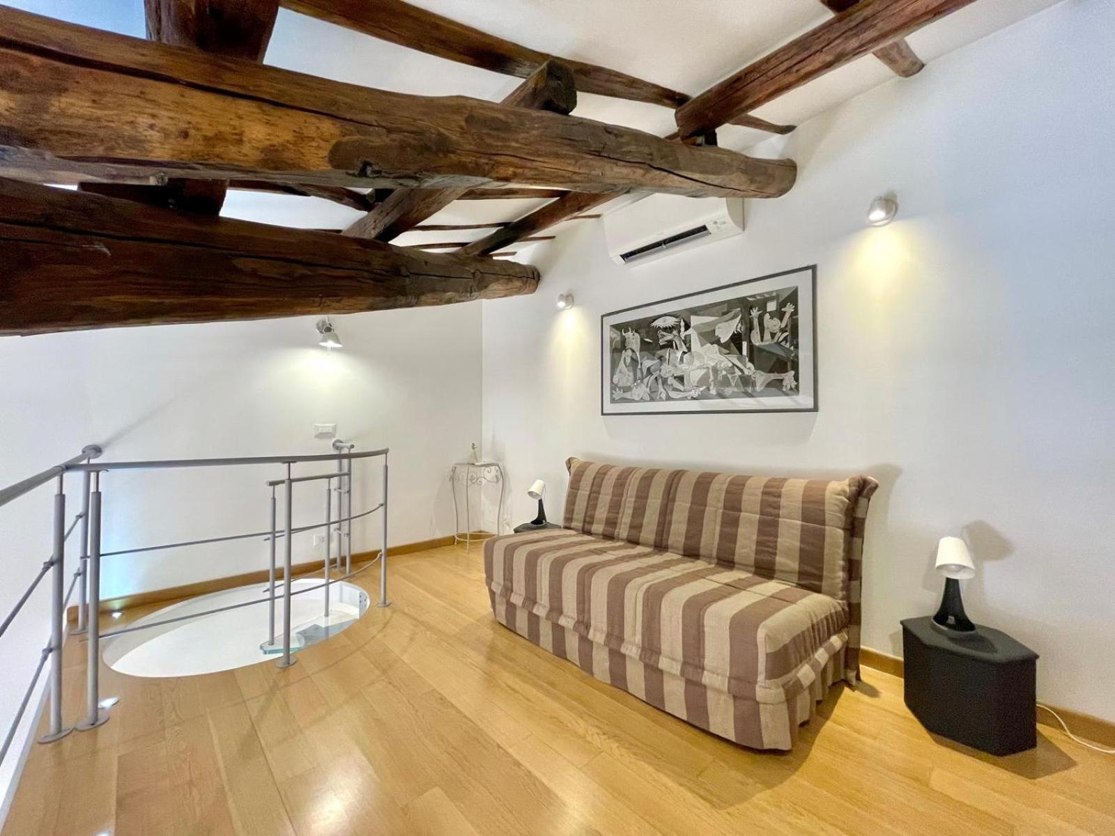 Vittoria's Apartment Rom