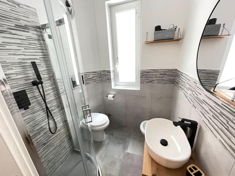 Apartamento A Casa Di Amici - Delizioso A 15 Minuti Dal Cuore Di *