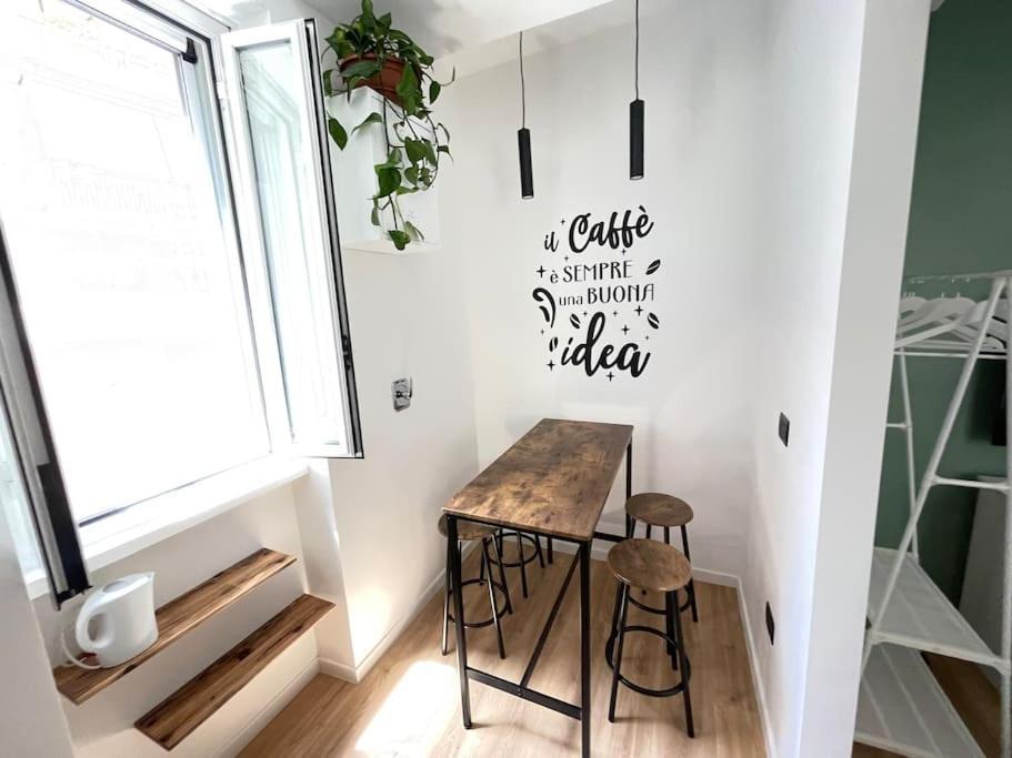 A Casa Di Amici - Delizioso A 15 Minuti Dal Cuore Di Apartamento Roma