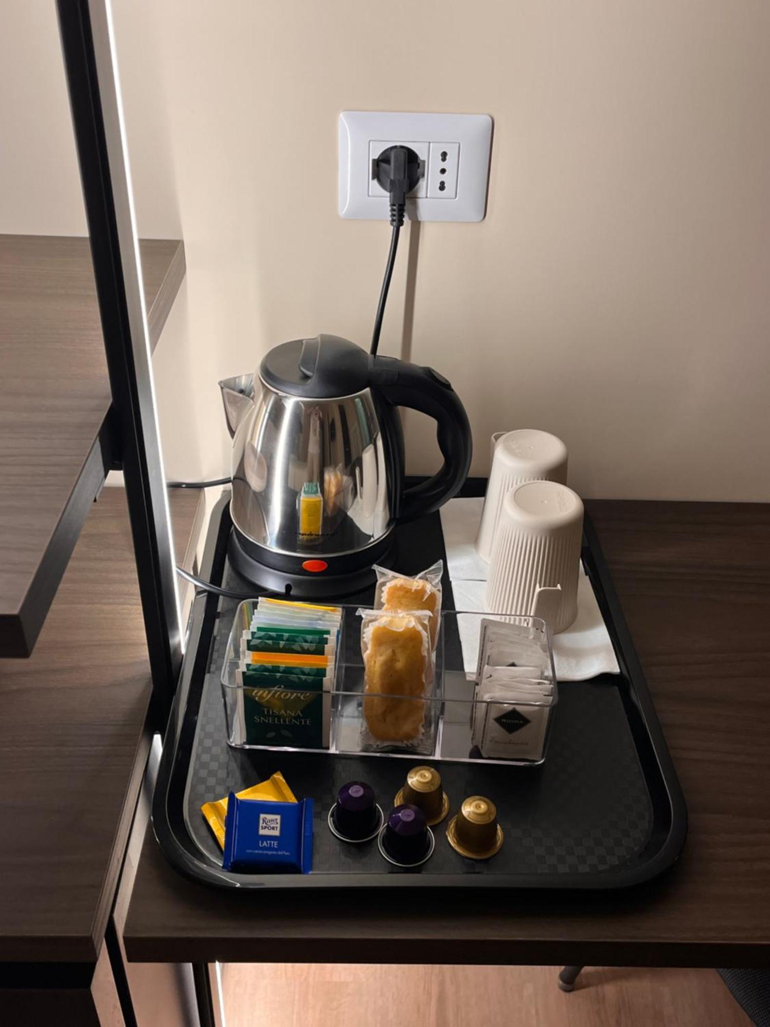 Colosseum Deluxe Guest house