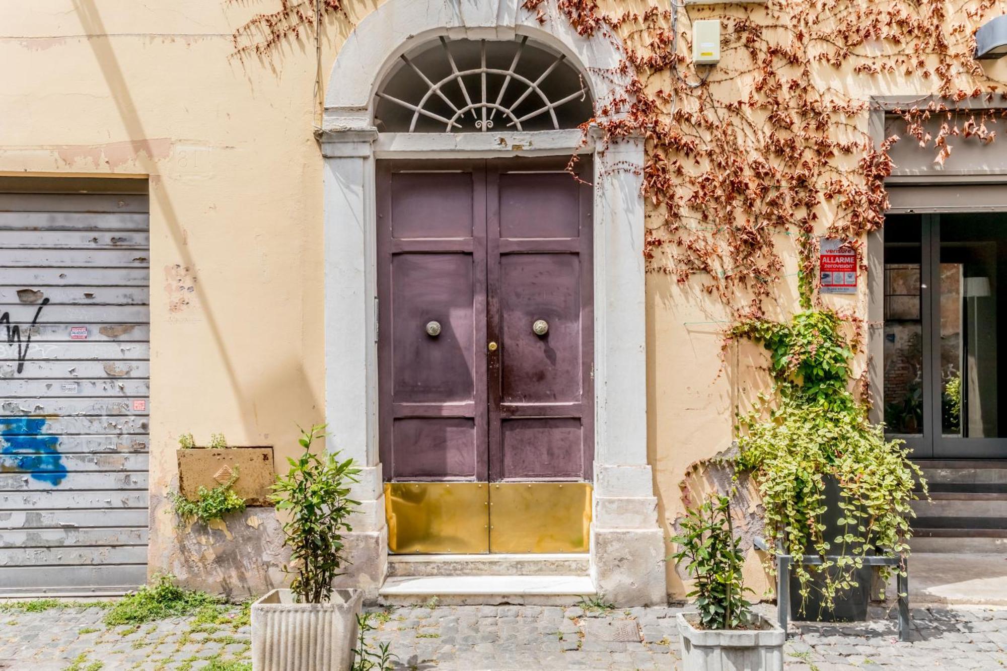 Leilighet Sales In Trastevere Roma