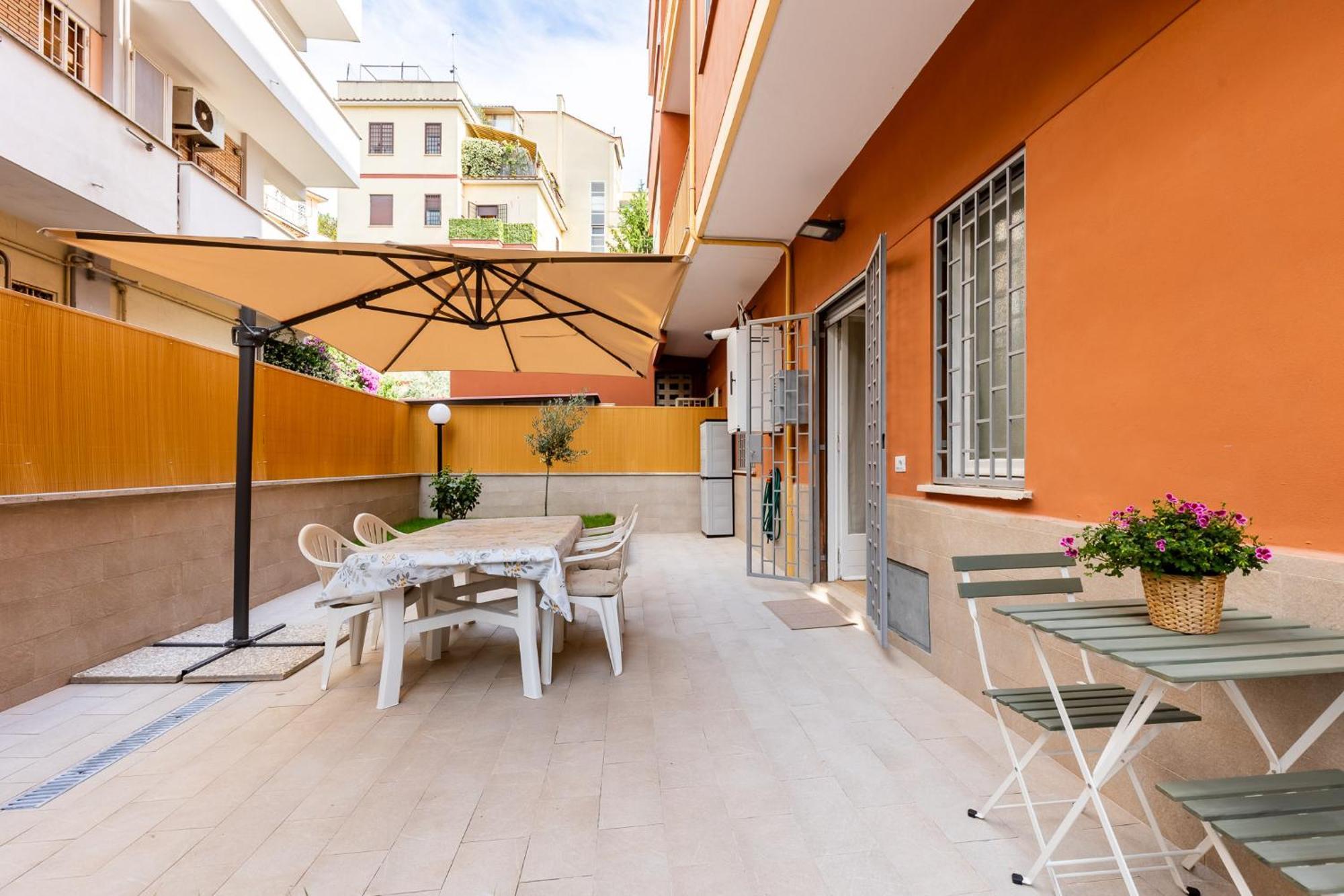 Gemelli Di Fausto, Intera Casa