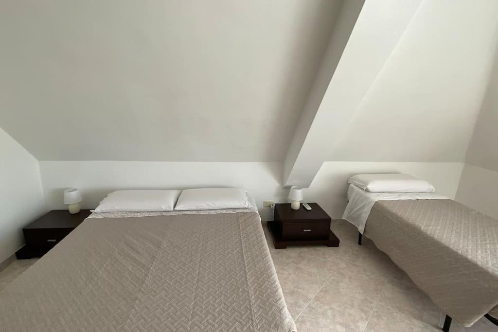 Sibilla Tiburtina House Attico Con Parcheggio * Roma