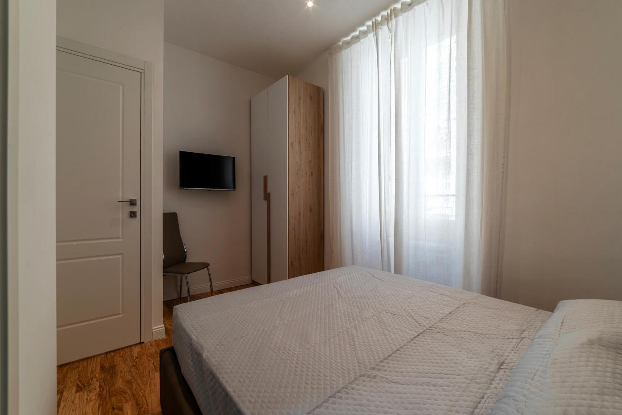 Huge & Cozy Roma