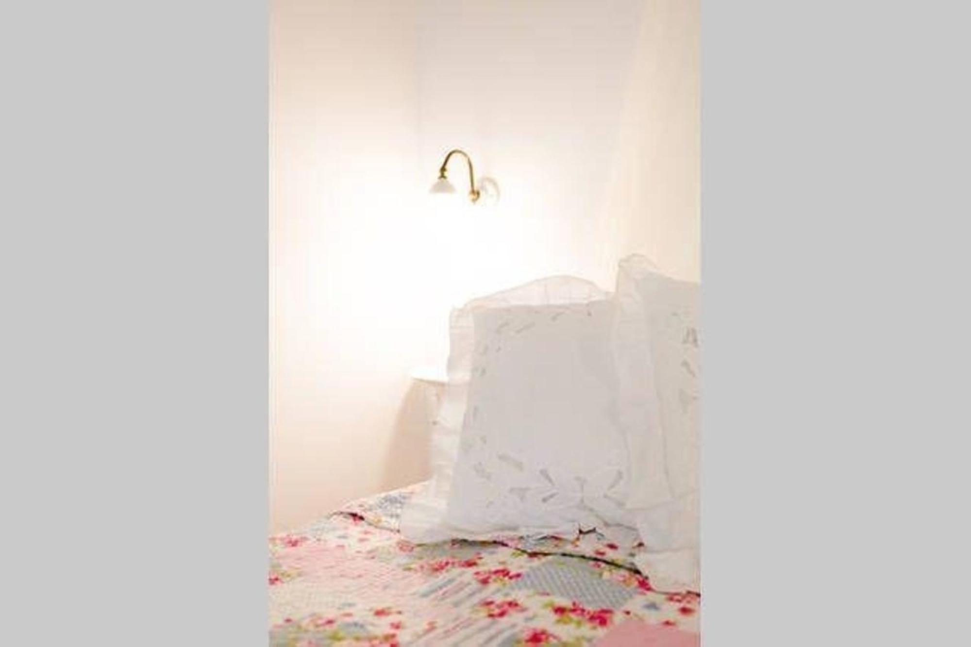 Romantisches Studio Im Lebhaftesten Viertel Roms Apartamento