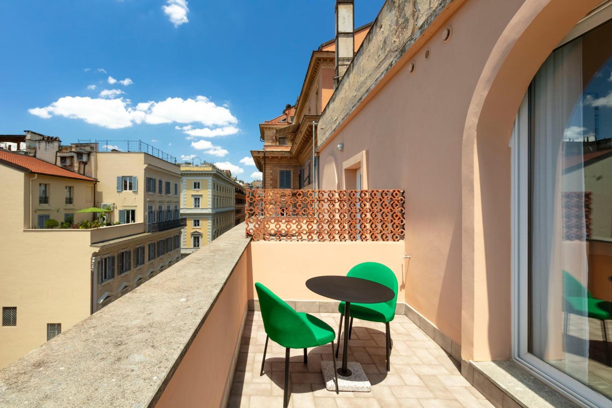 Aparthotel Numa Barberini 4*