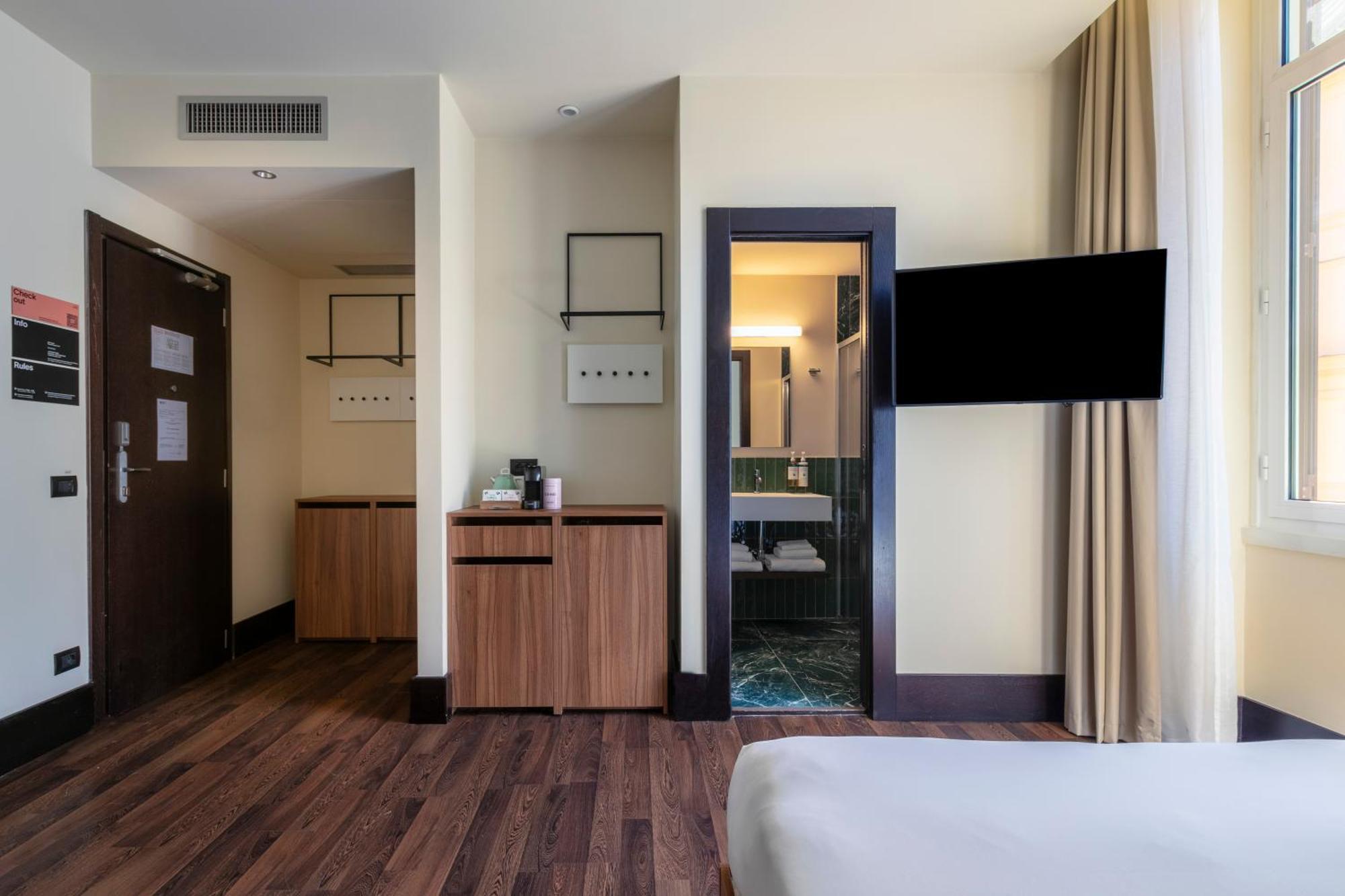 Aparthotel Numa Barberini 4*