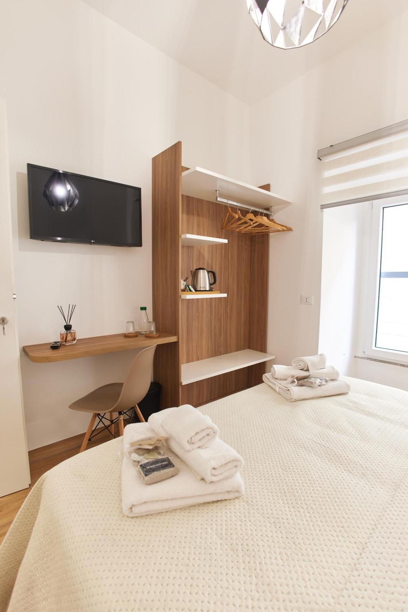Napodano -