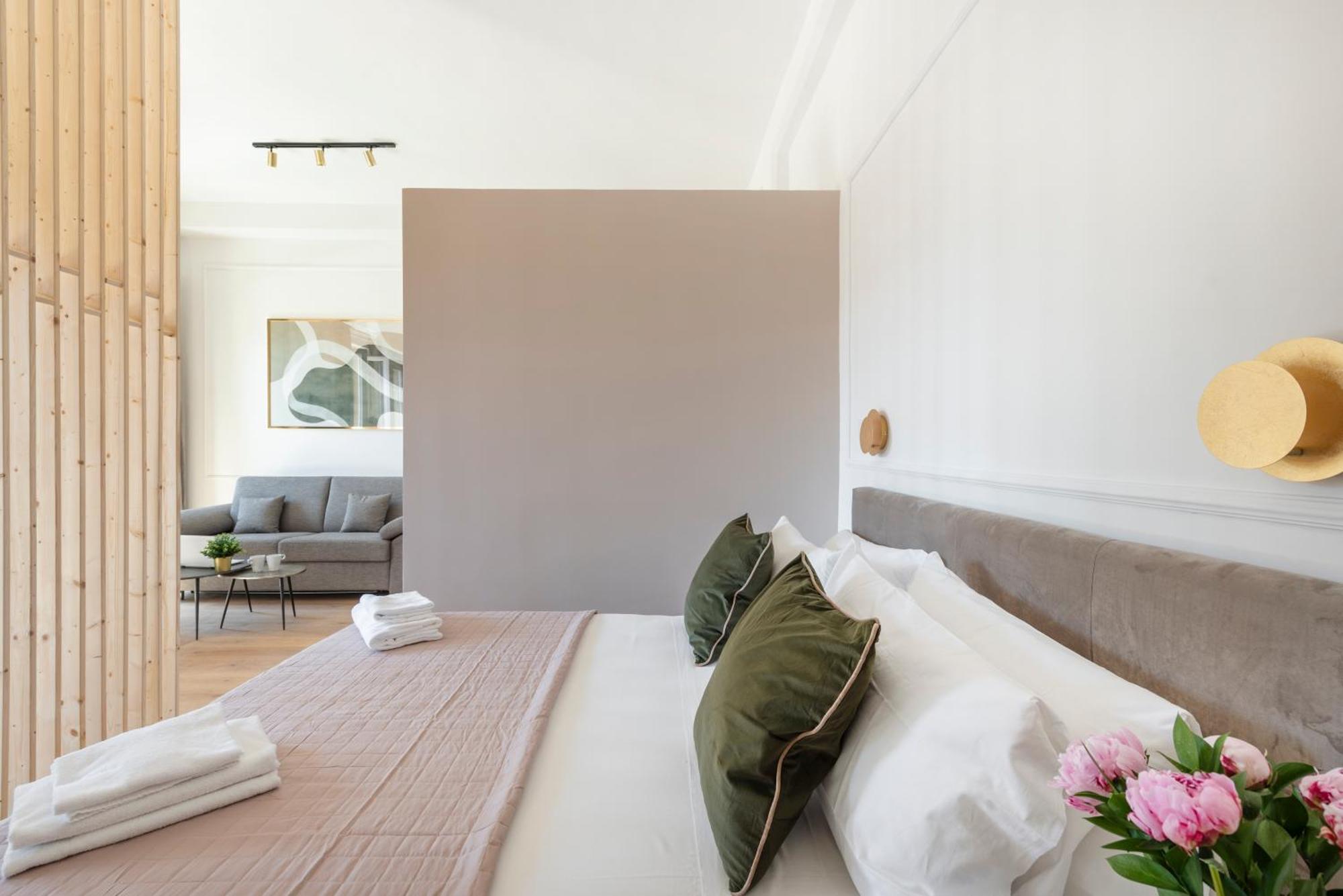 White Flat 60 -san Lorenzo- Rome