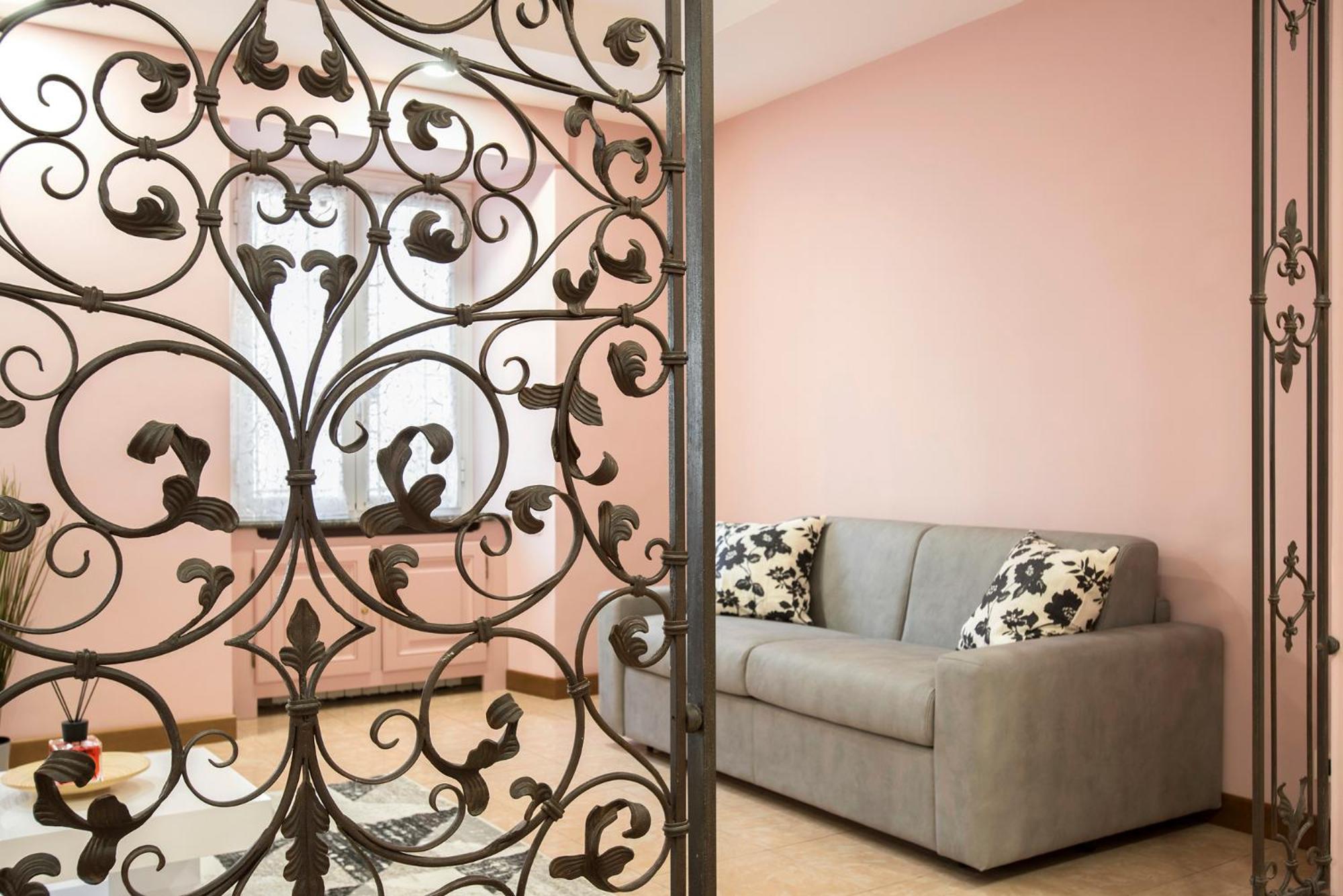 Appia Luxe - A Poche Fermate Del Centro Apartamento Roma