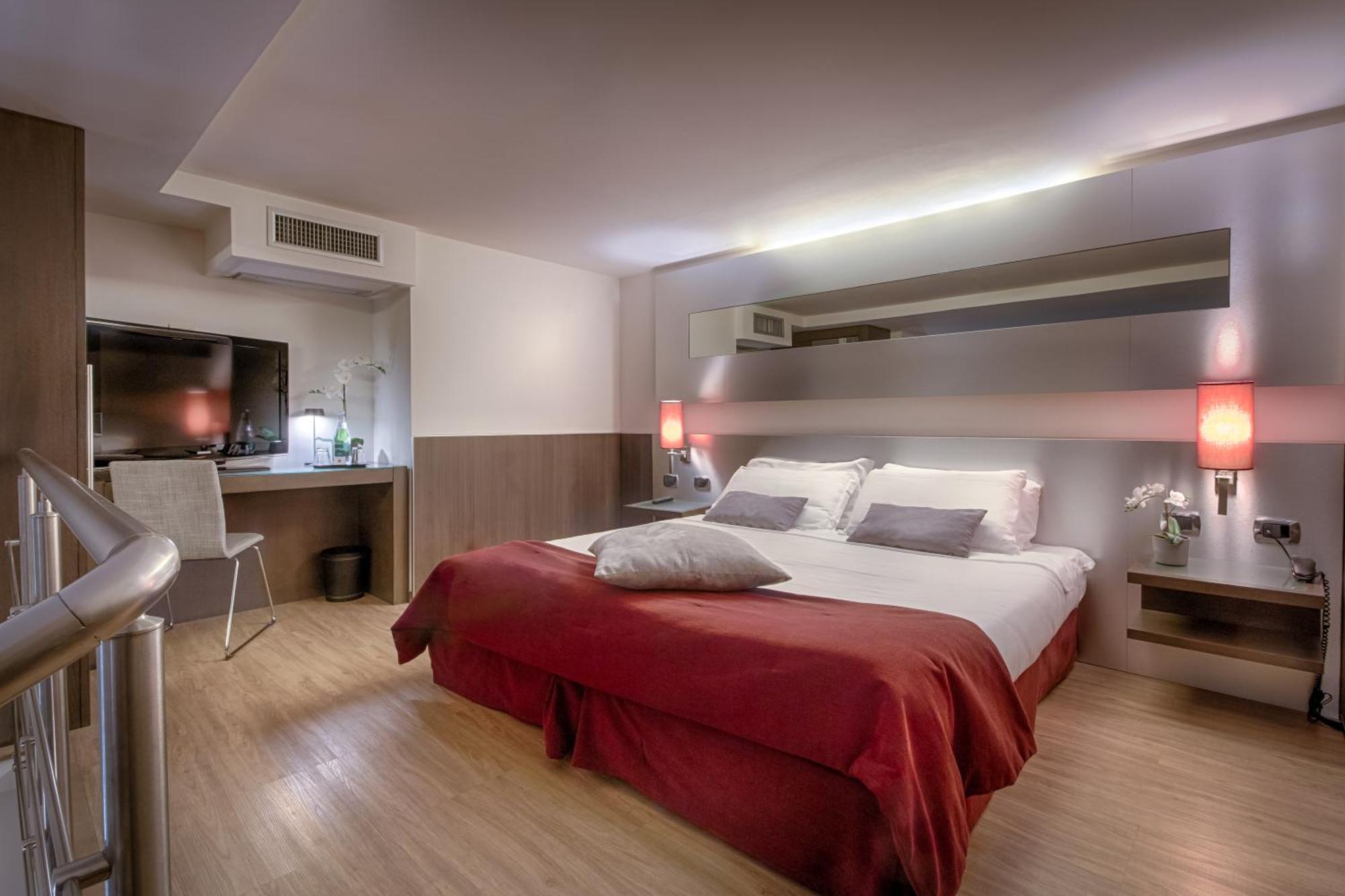 Hotell Raganelli 4*