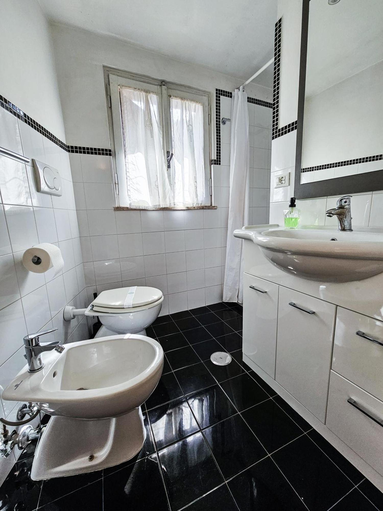 Monserrato Apartamento *
