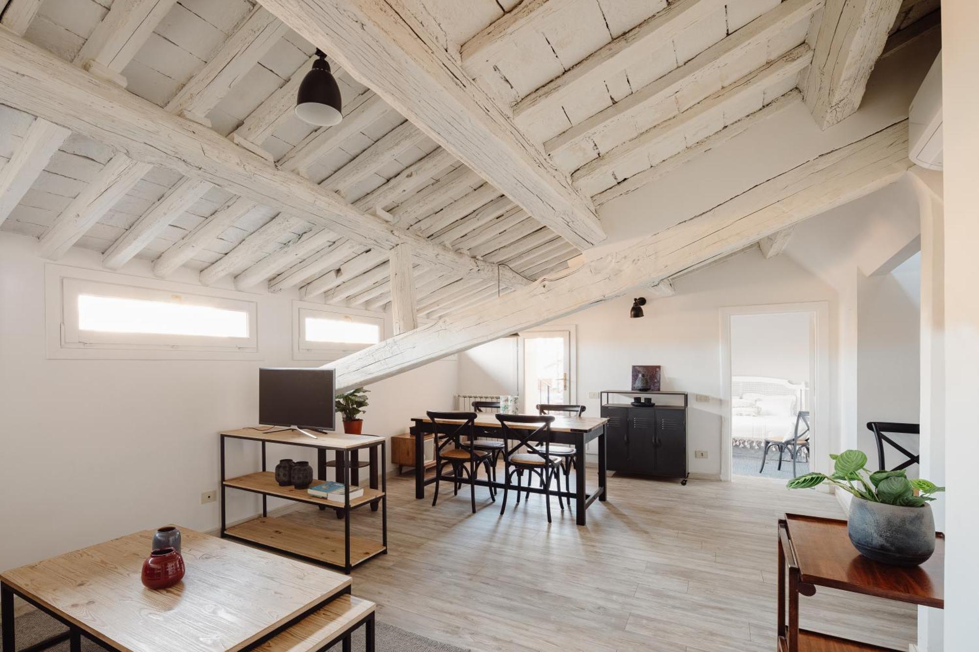 Amazing Penthouse With Terrace And Rooftop In Trastevere