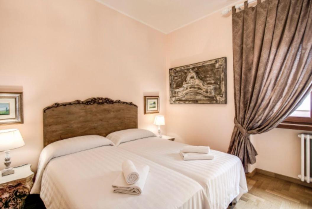 La Dolce Of Via Veneto - Prestigious With Wonderful Terrace In The Historic Center *