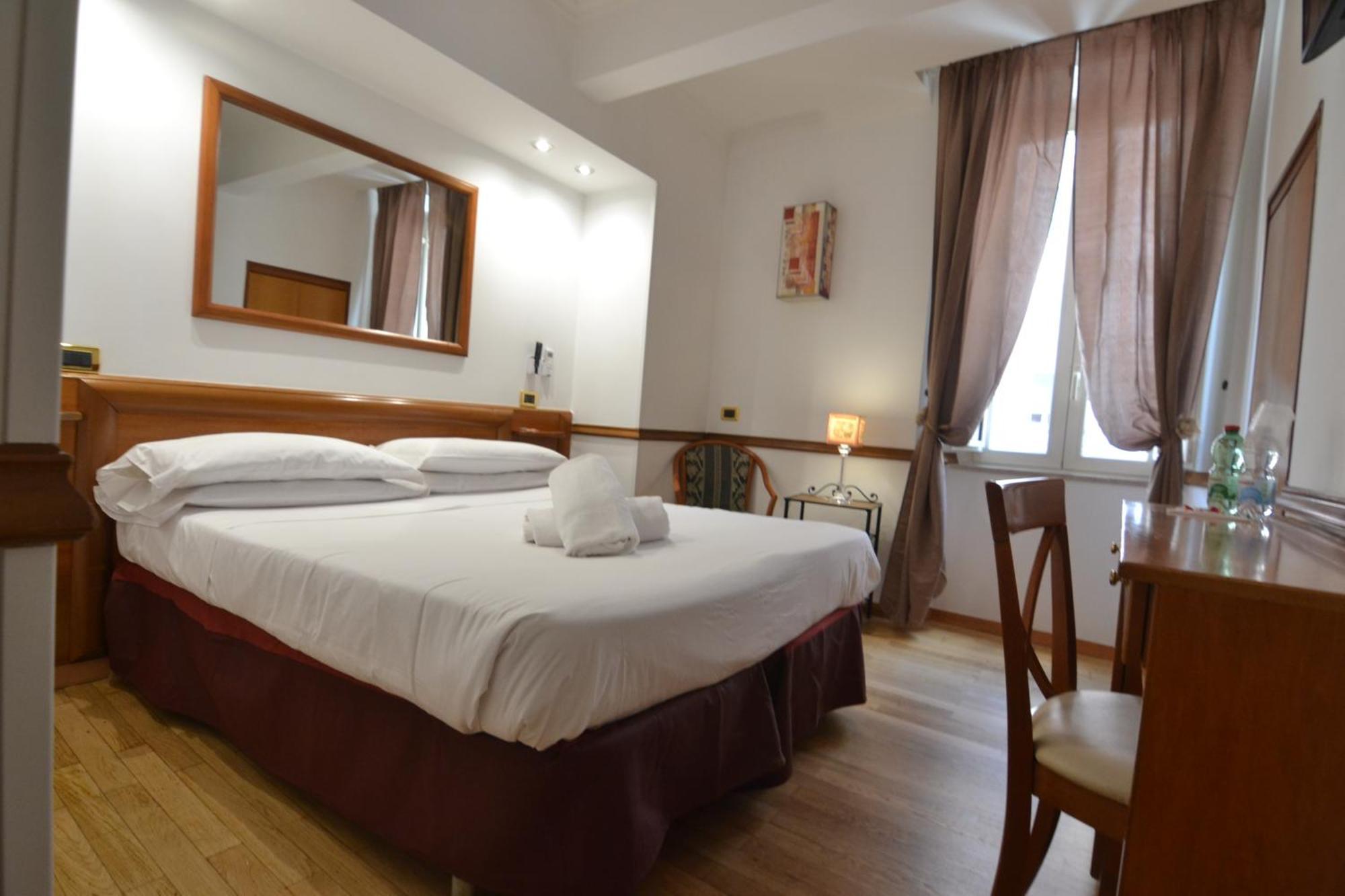 Santa Prassede 2* Rom