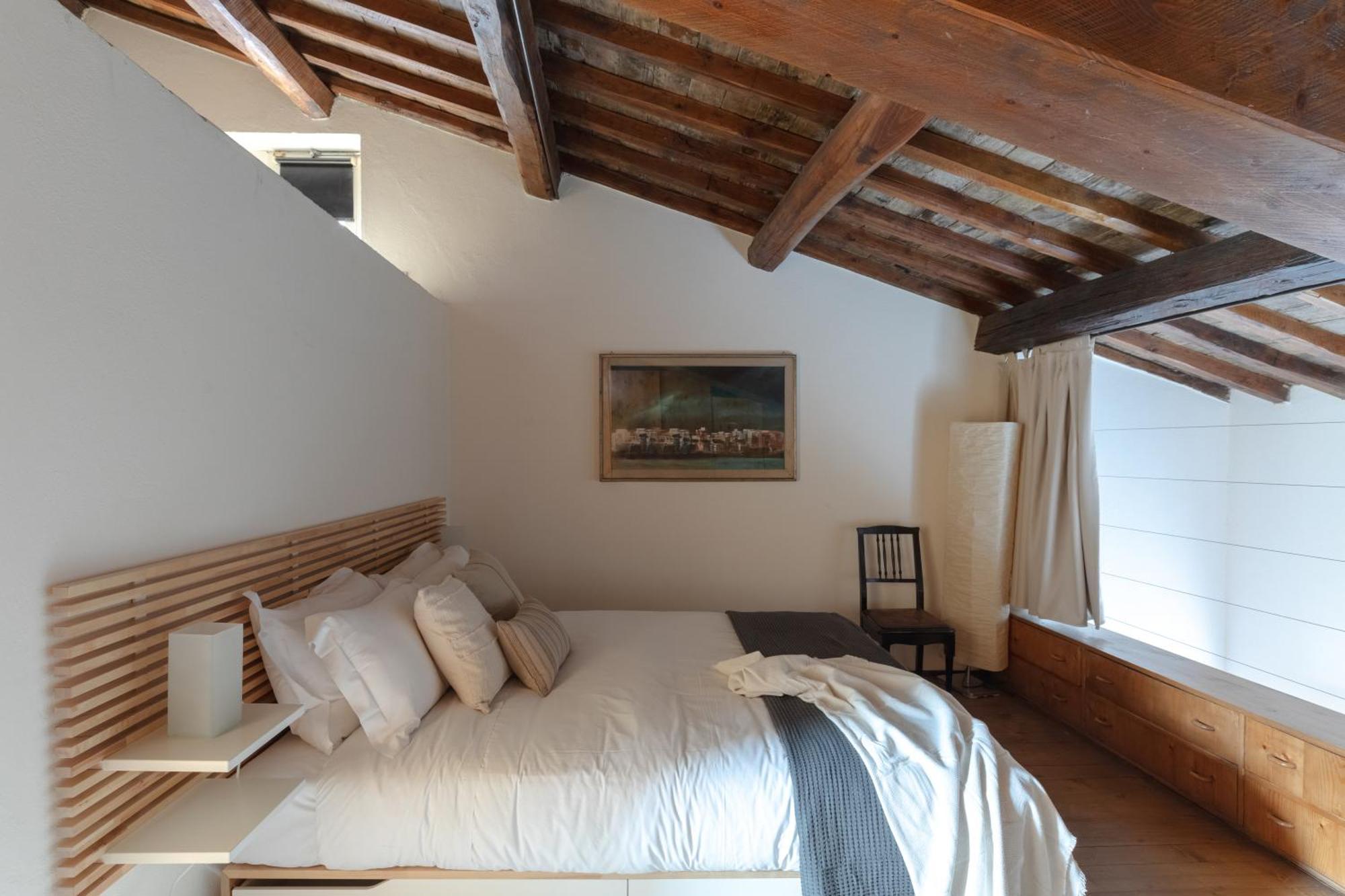 Classic And Chic In Trastevere Apartment *