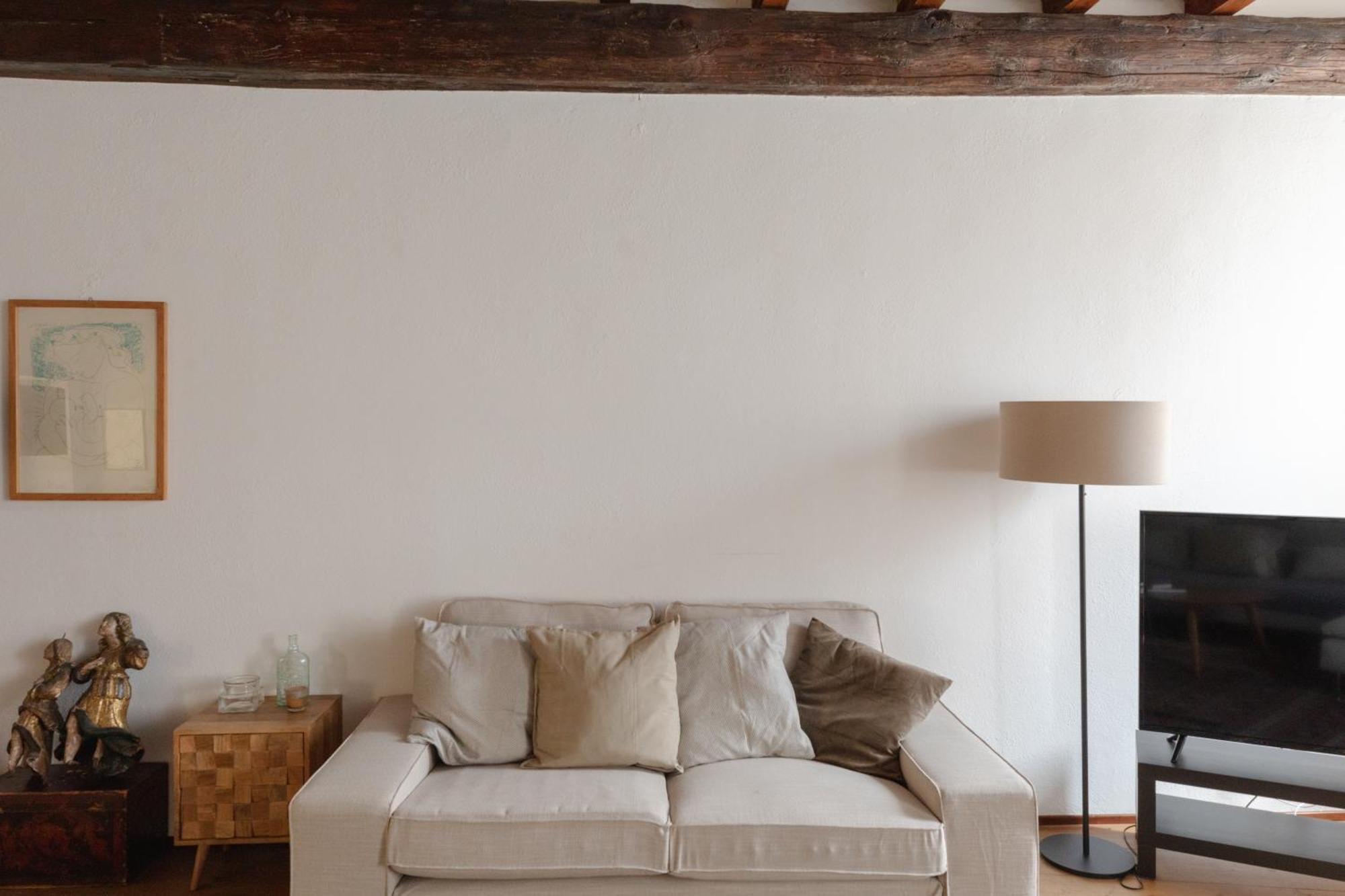 Classic And Chic In Trastevere *
