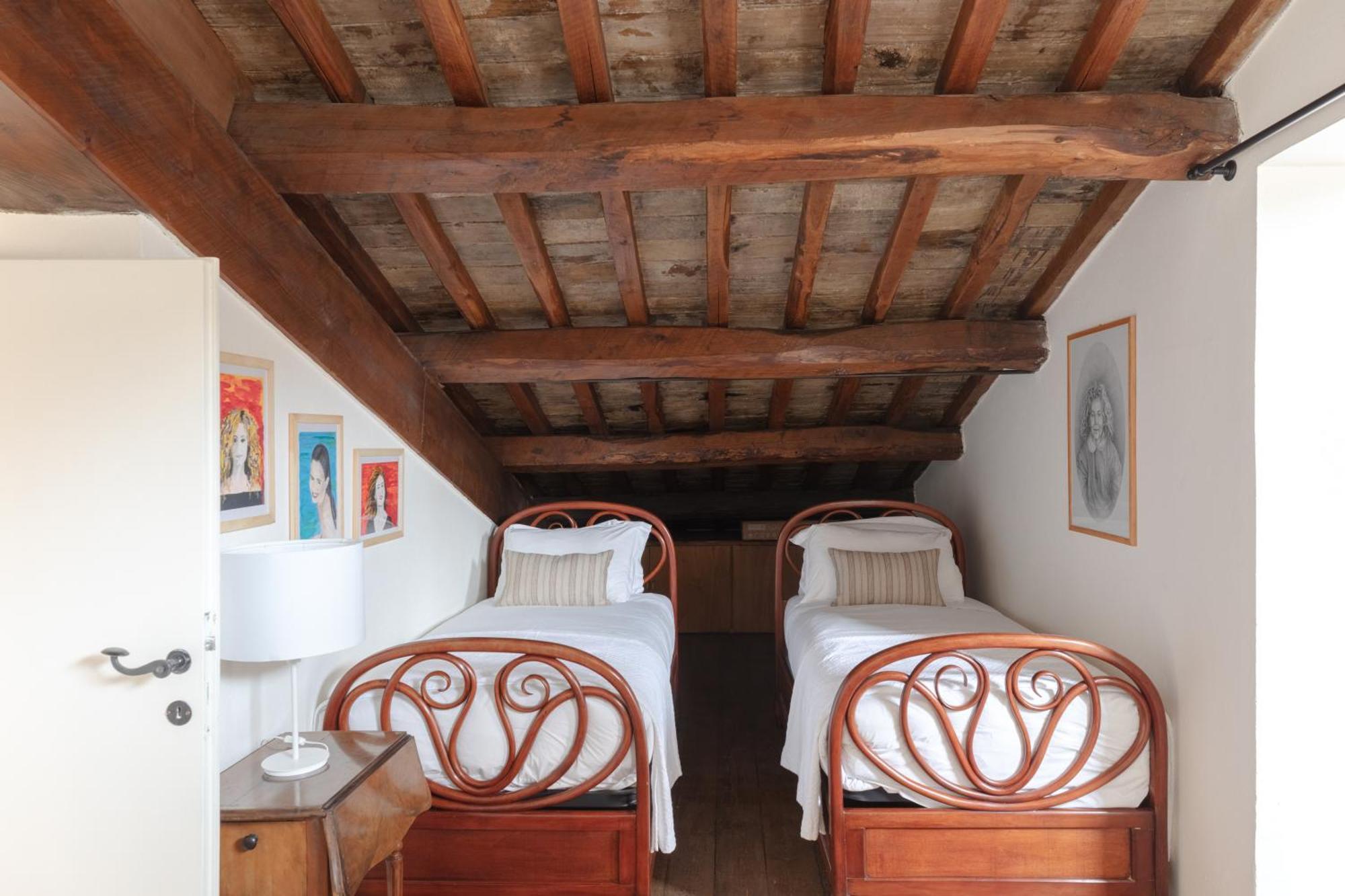 Apartment Classic And Chic In Trastevere