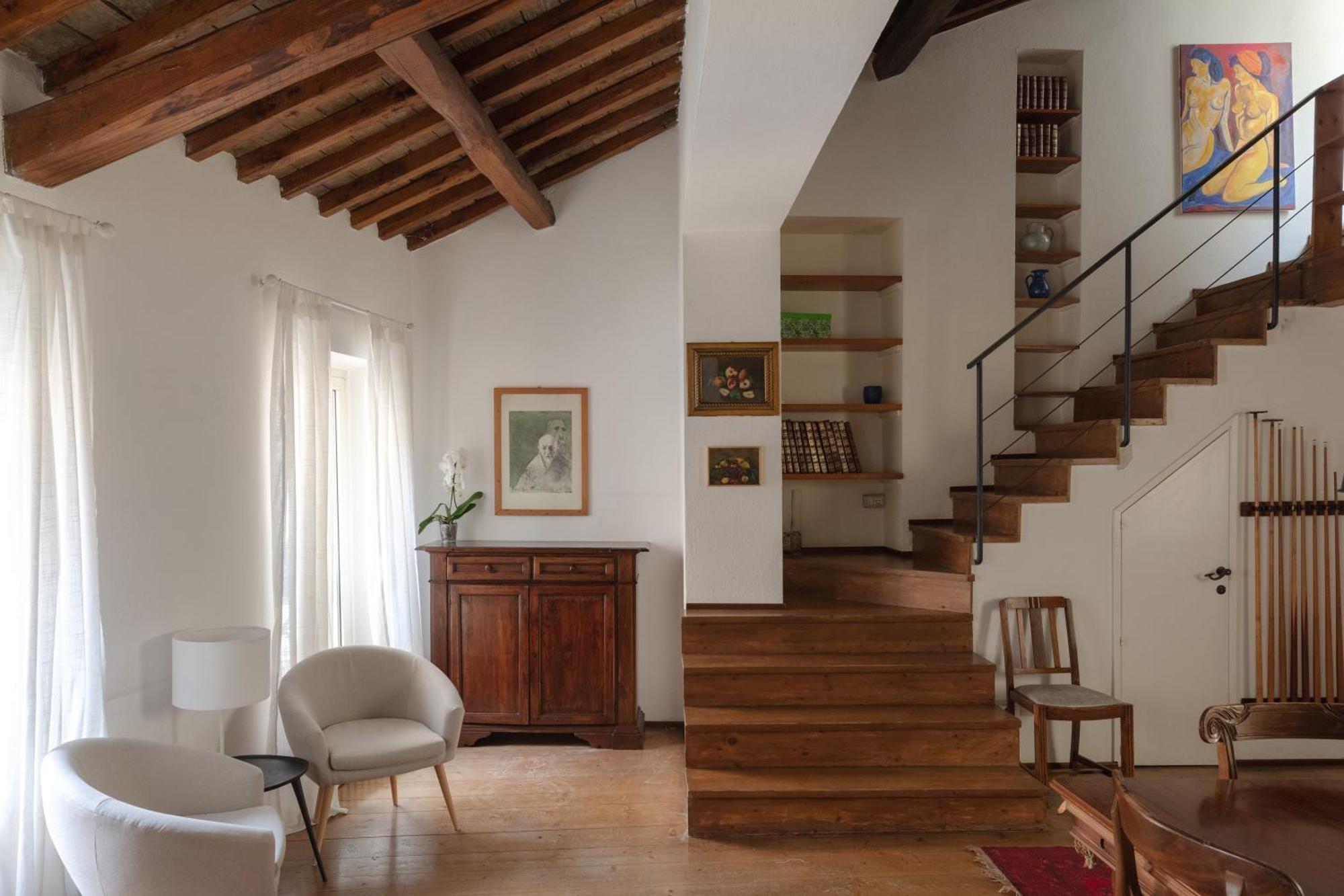 Apartment Classic And Chic In Trastevere
